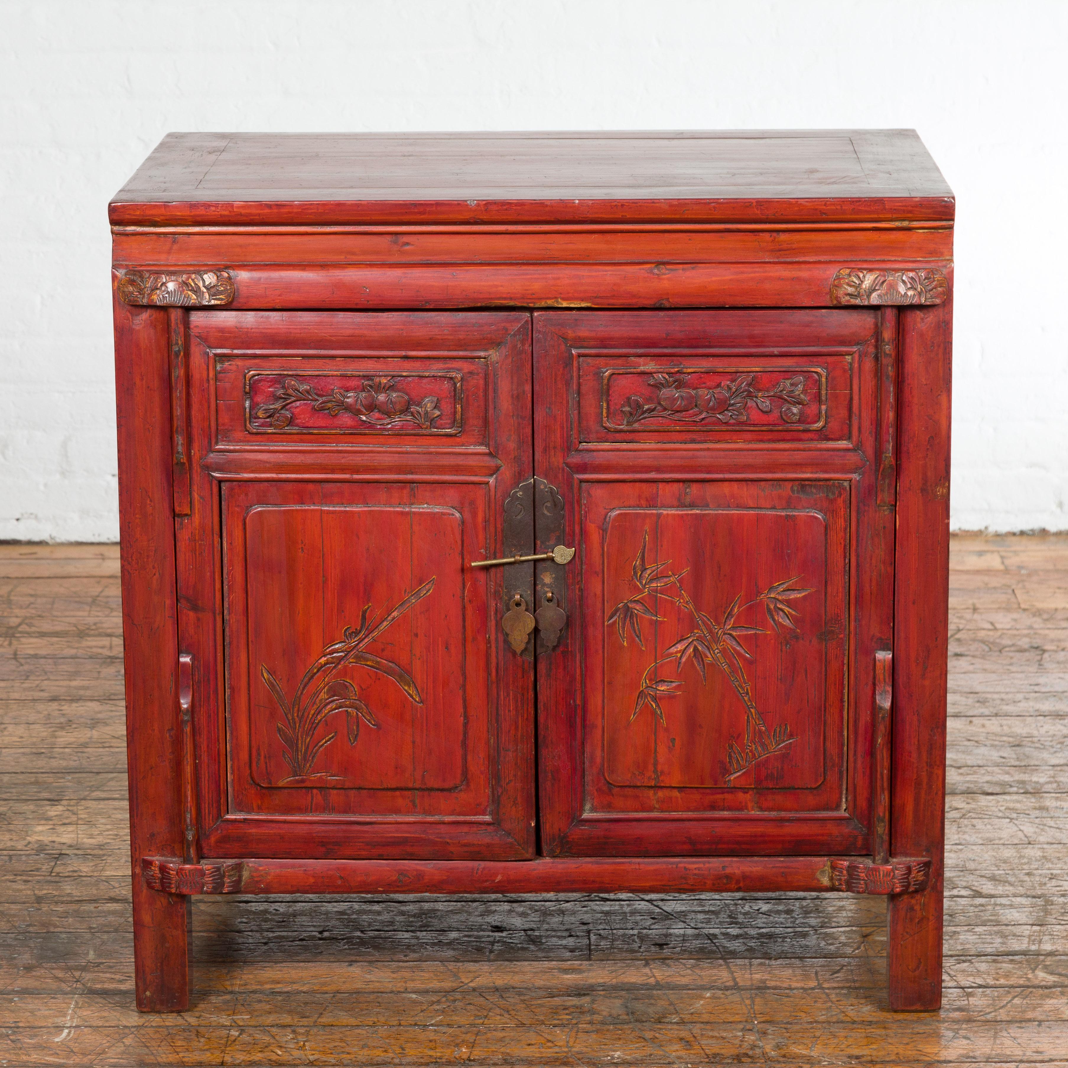 Chinese Red Lacquer Late Qing Dynasty Bedside Cabinet with Carved Décor In Good Condition For Sale In Yonkers, NY