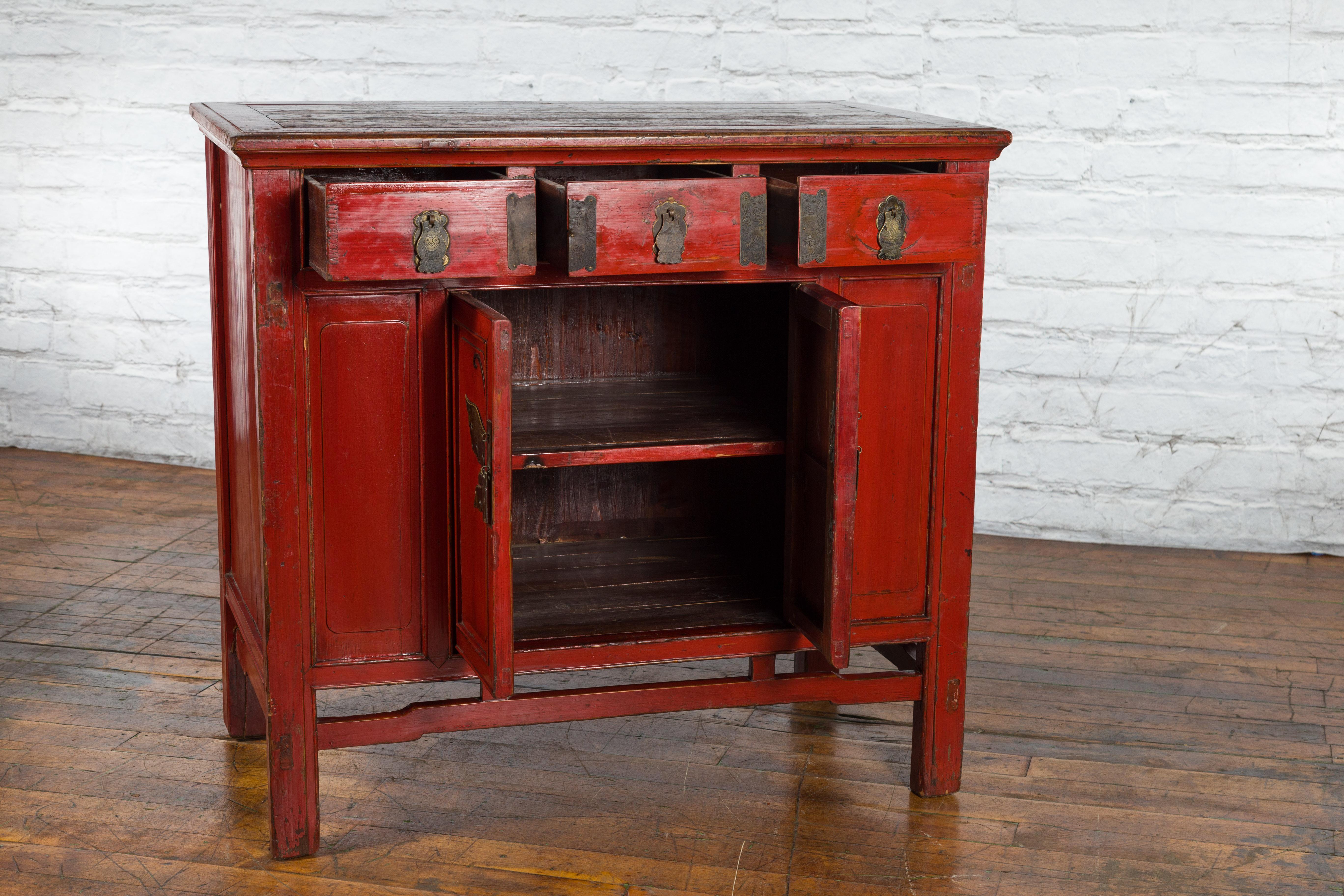 Chinese Red Lacquer Qing Dynasty 19th Century Cabinet with Butterfly Hardware 7