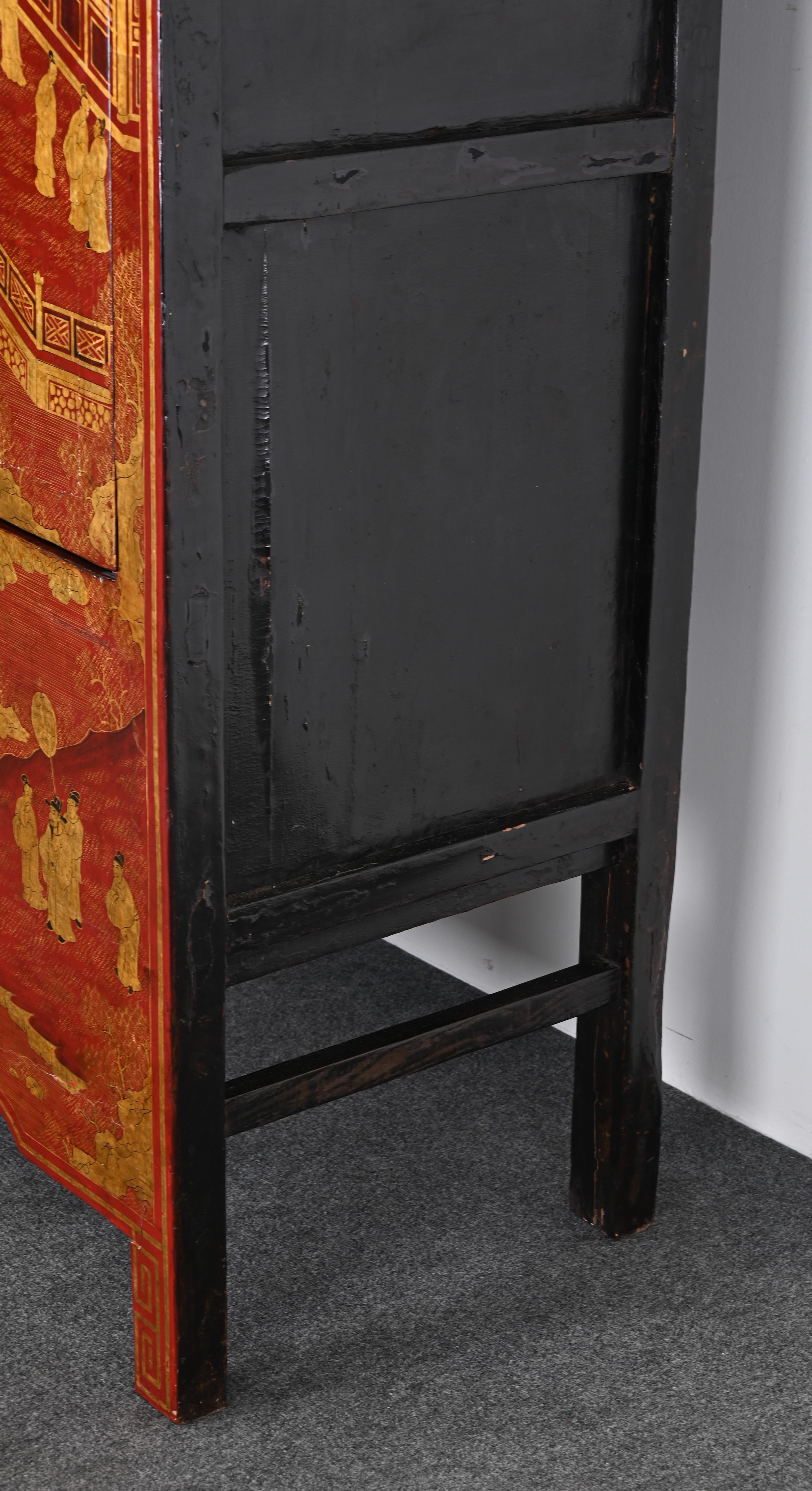 Chinese Red Lacquer Qing Style Cabinet, 20th Century For Sale 3