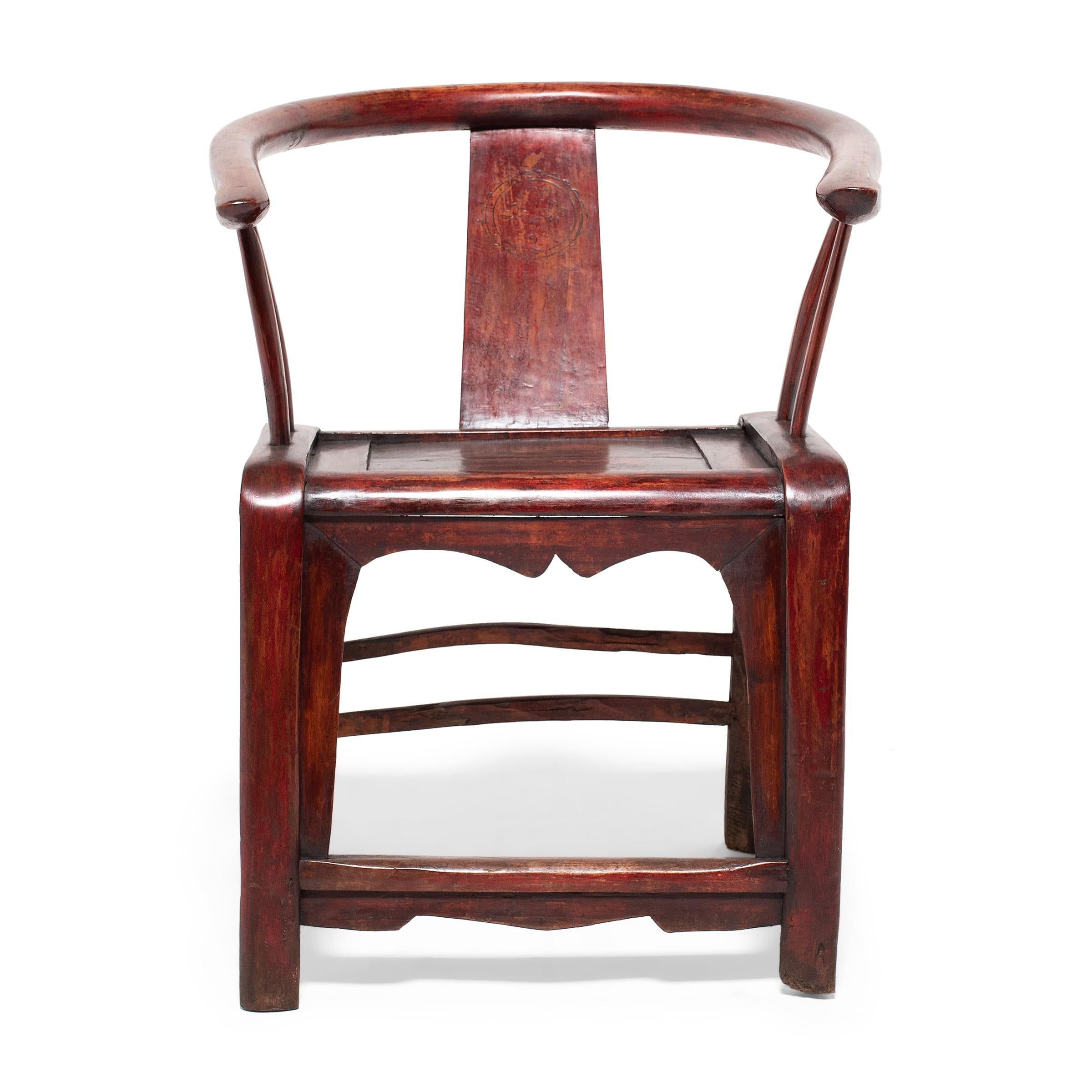 Prior to the 10th century, Chinese society eschewed raised seats in favor of mats. The rising popularity of chairs and other forms of elevated seating led craftsmen to adapt traditional cabinetry and architecture techniques to the human body. In the