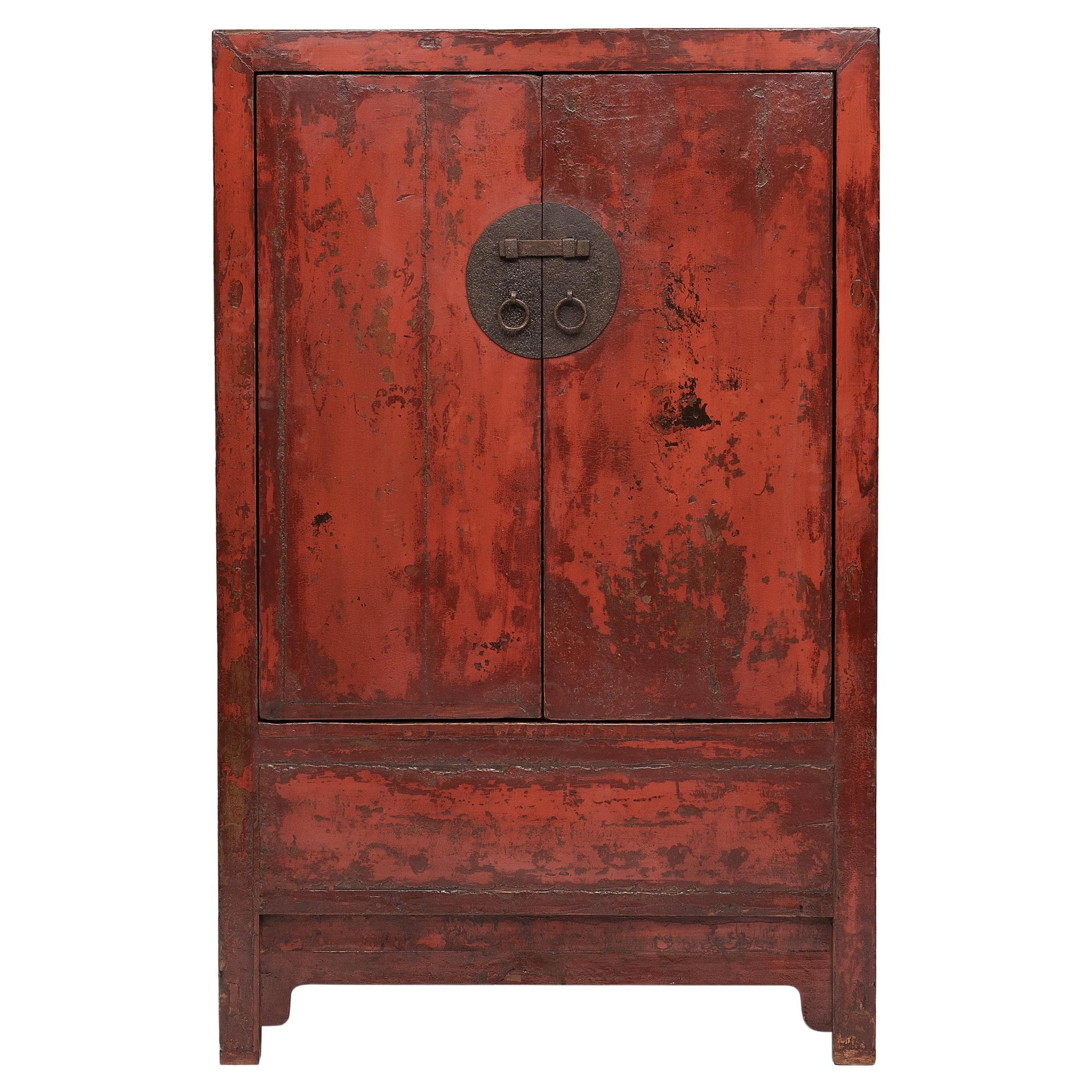 Armario nupcial chino de laca roja, c. 1800 en venta