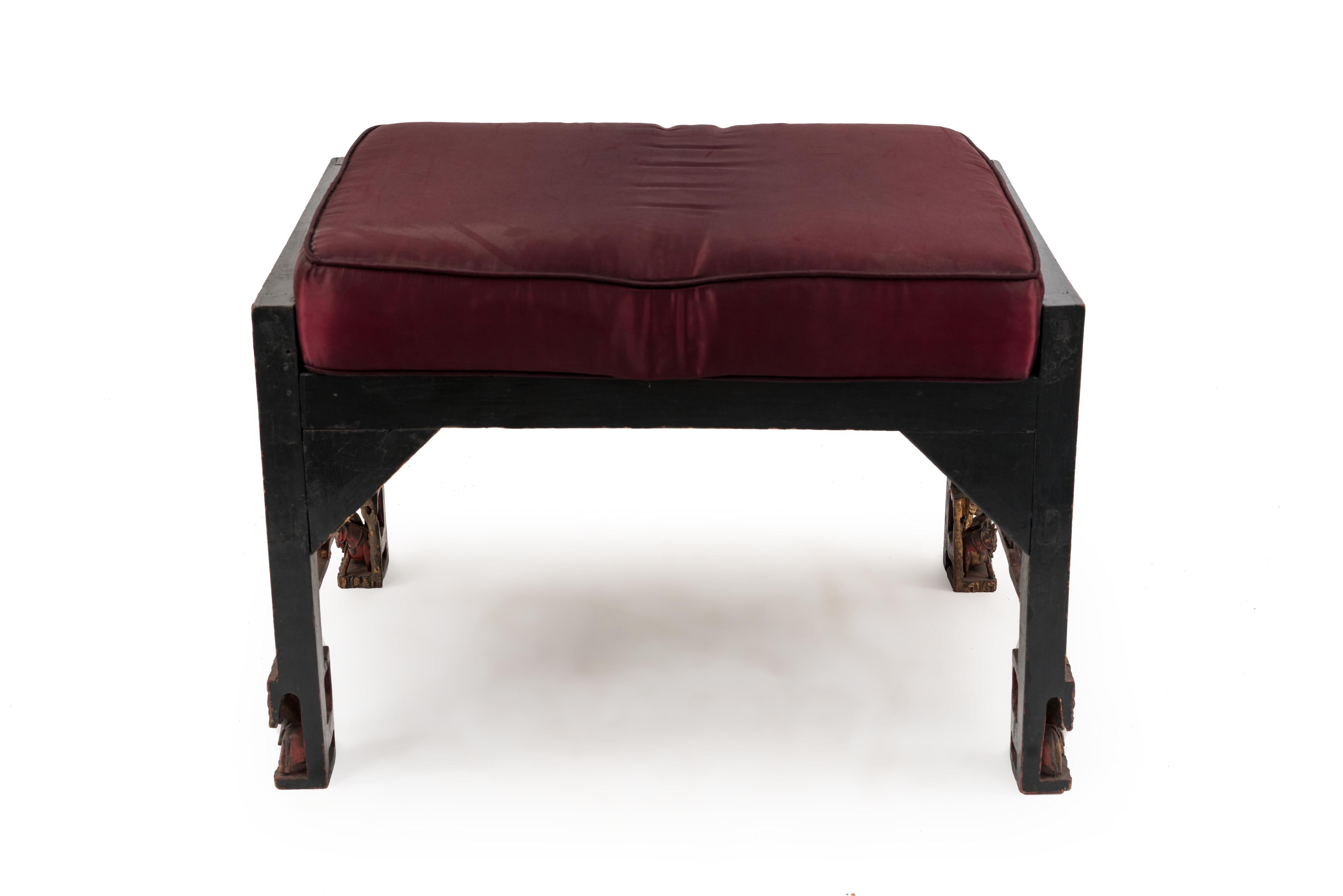 Chinese Red Lacquered Chinoiserie Carved Bench In Good Condition In New York, NY