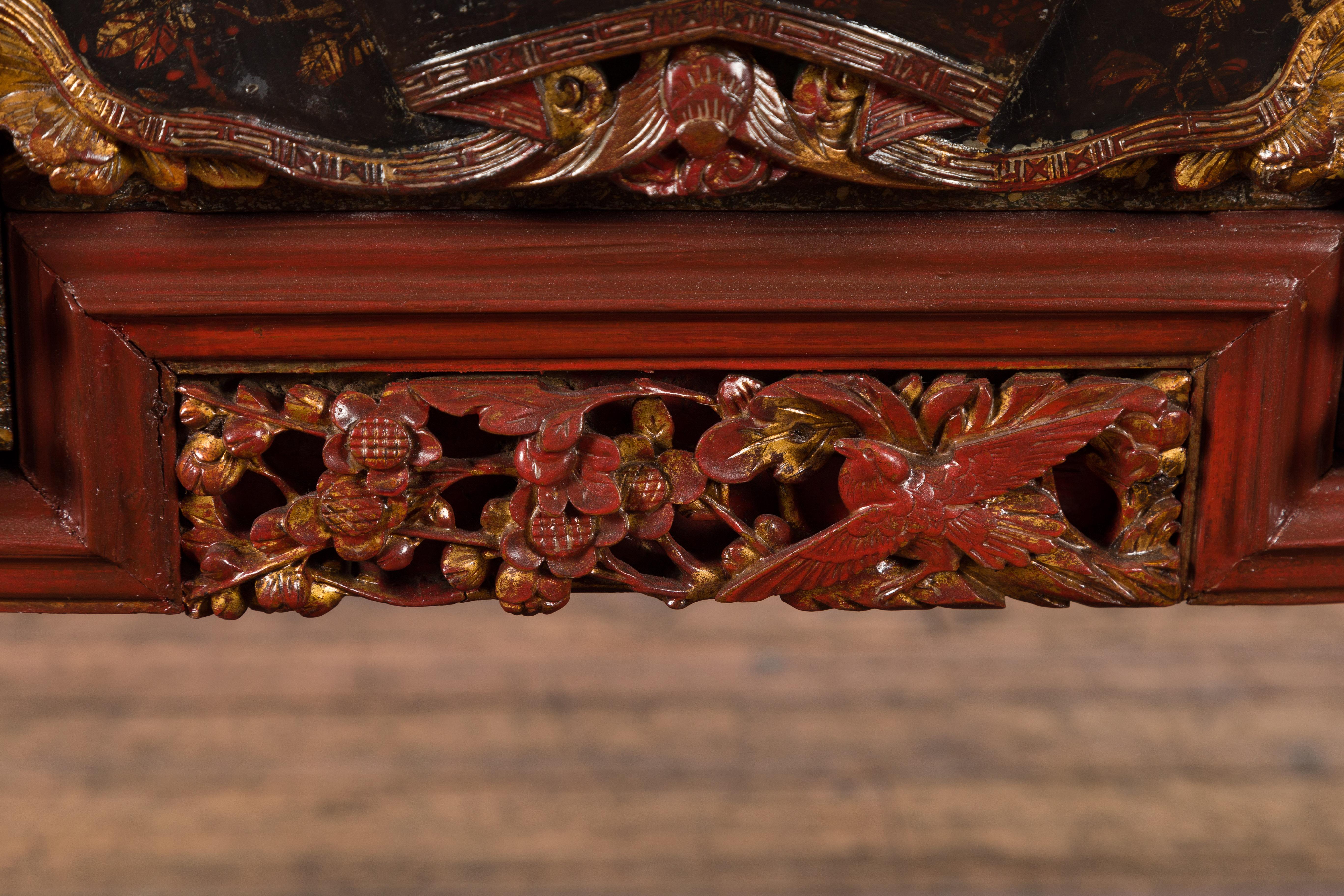 Chinese Red Lacquered Console Table with Hand Carved Drawers and Geometric Shelf For Sale 8
