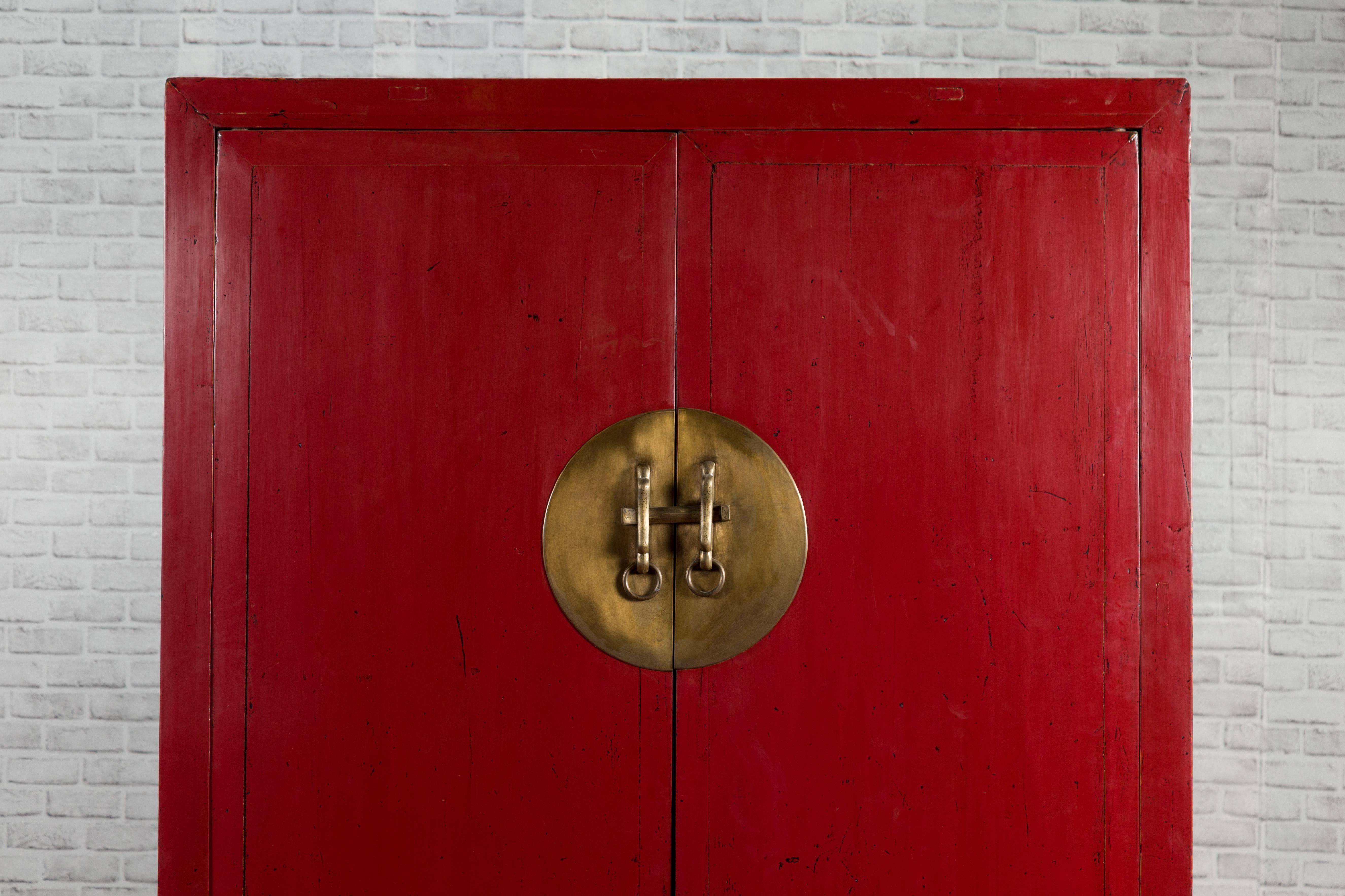 Wood 19th Century Red Lacquered Qing Dynasty Cabinet with Carved Dragons and Drawers For Sale