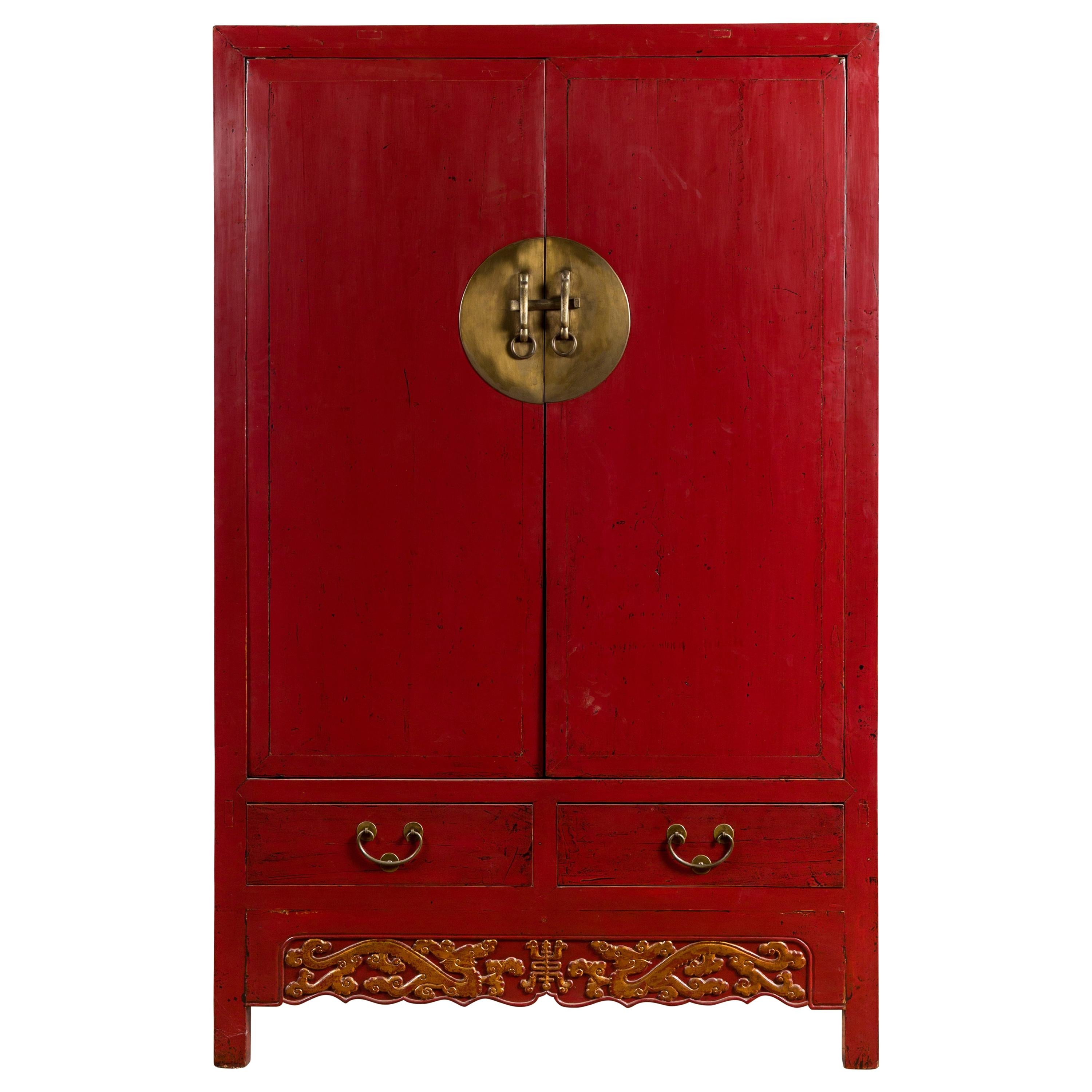 Rot lackiertes Kabinett aus der Qing Dynasty des 19. Jahrhunderts mit geschnitzten Drachen und Schubladen