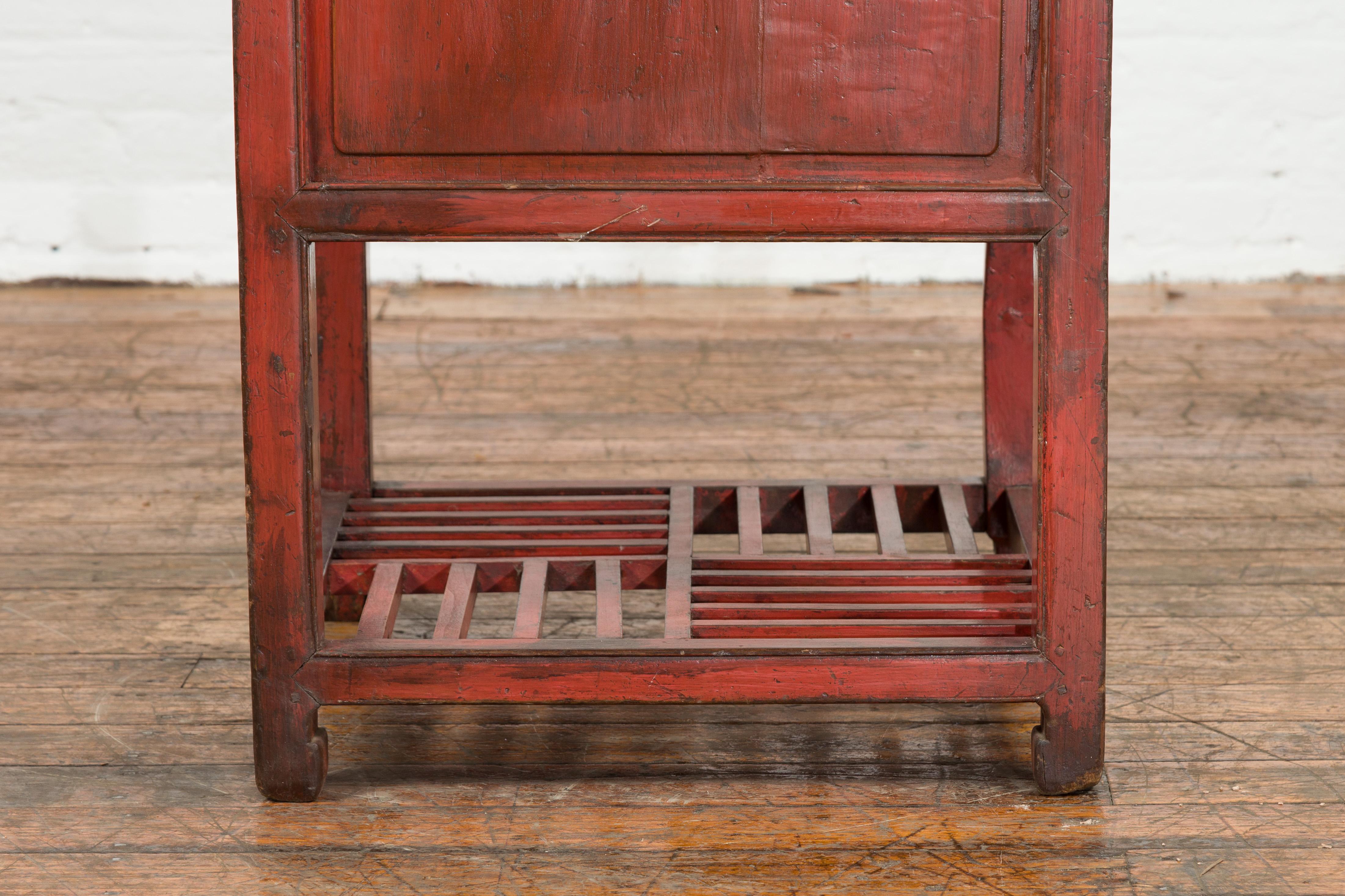 Chinese Red Lacquered Qing Dynasty 19th Century Cabinet with Drawer and Doors 7