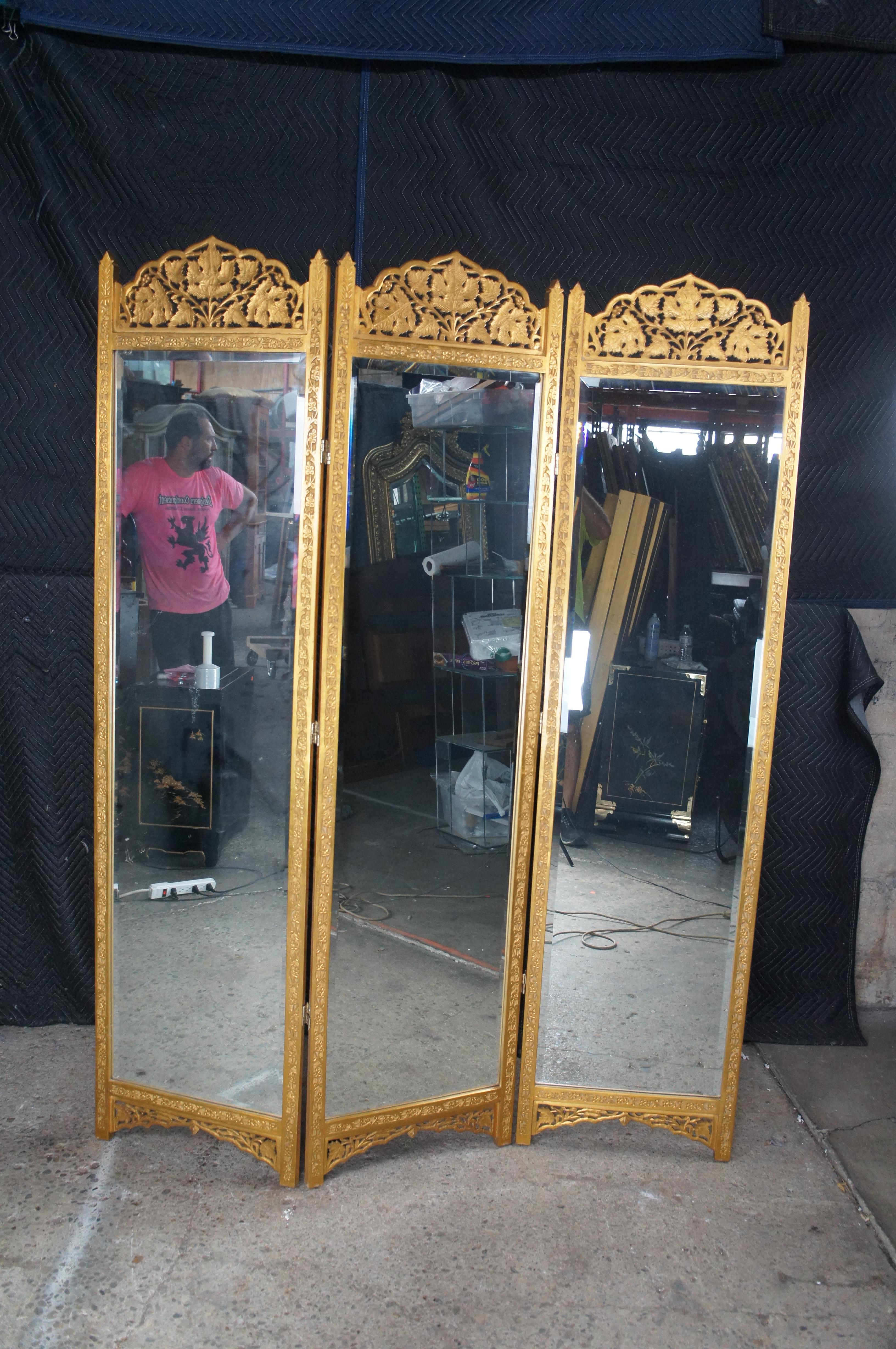 Chinese Regency Gold Reticulated Tri Fold Dressing Mirror Room Divider Screen In Good Condition For Sale In Dayton, OH