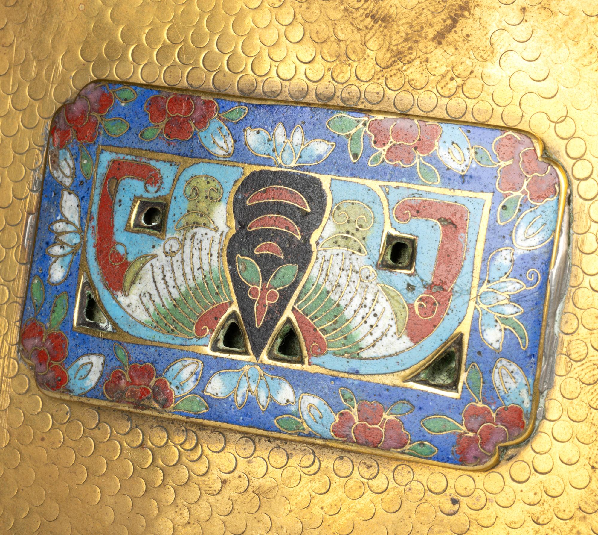 Cofre de latón montado en cloisonné del periodo de la República China Chino en venta