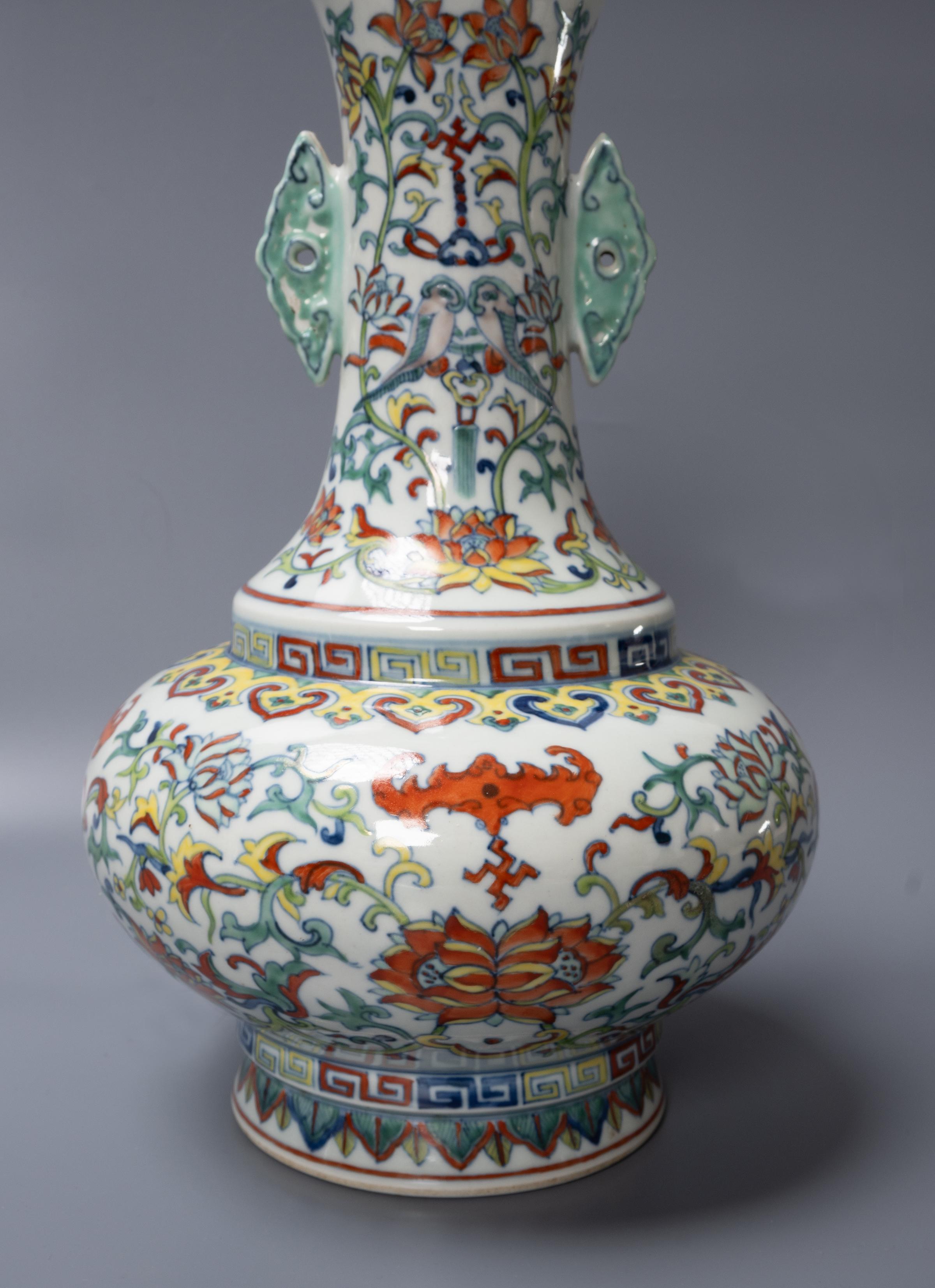 20th Century Chinese Republic Period Doucai 'Bats And Lotus' Vase Yongzheng Mark For Sale