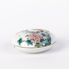 Chinese Republic Period Famille Rose Birds & Blossoms Porcelain Lidded Box