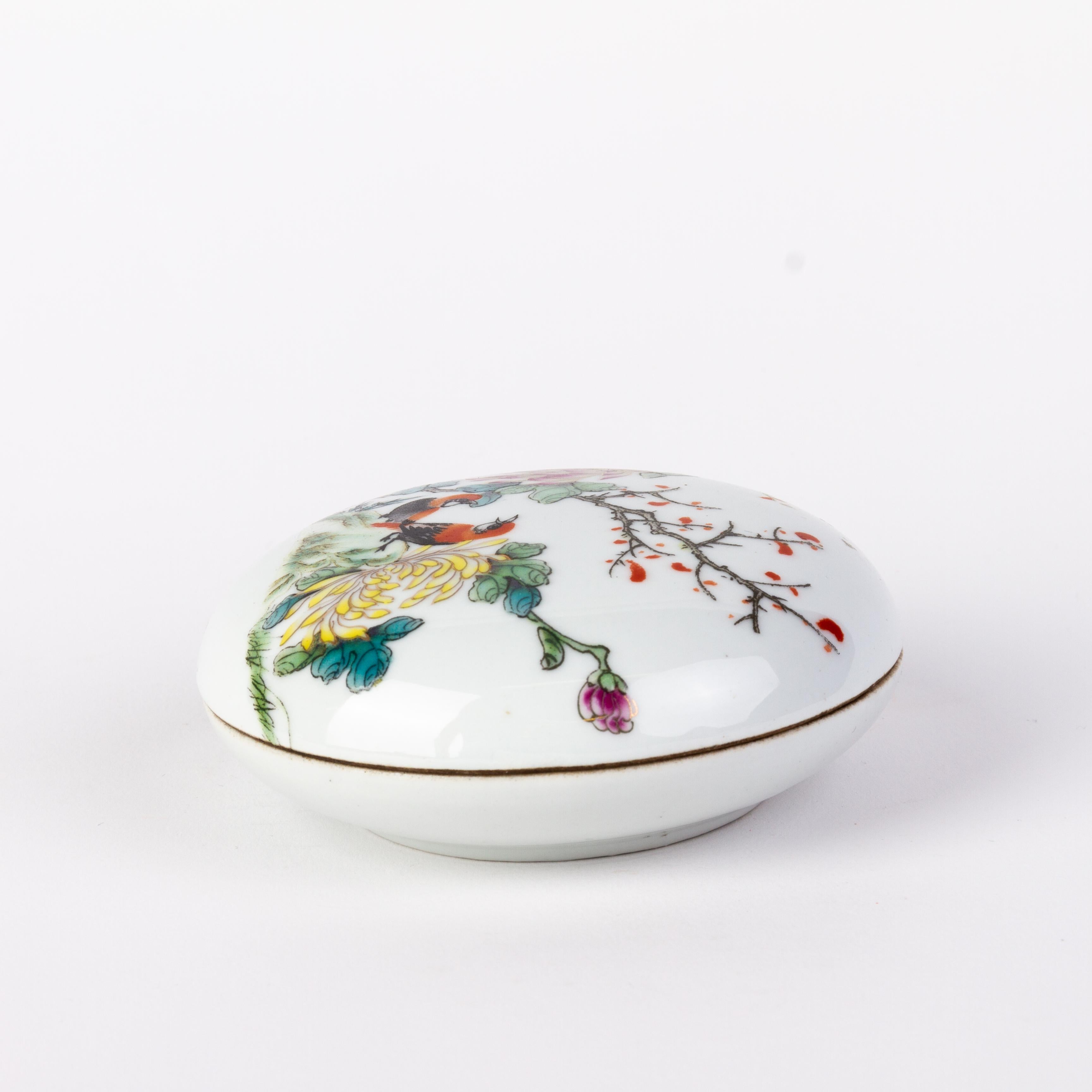 20th Century Chinese Republic Period Famille Rose Birds & Blossoms Porcelain Lidded Box 
