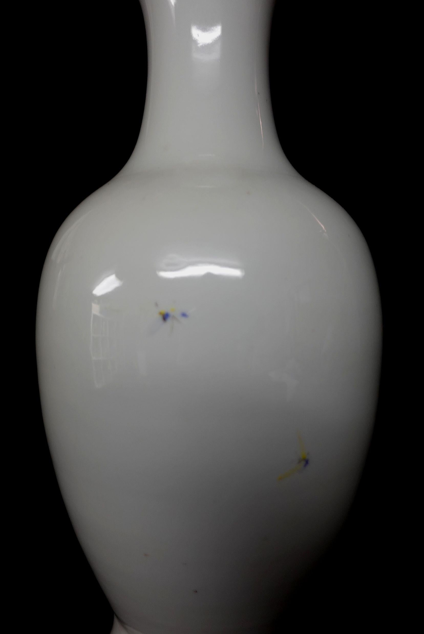 Grand vase en porcelaine Famille Rose de la période de la République chinoise, Ric.00036 en vente 2