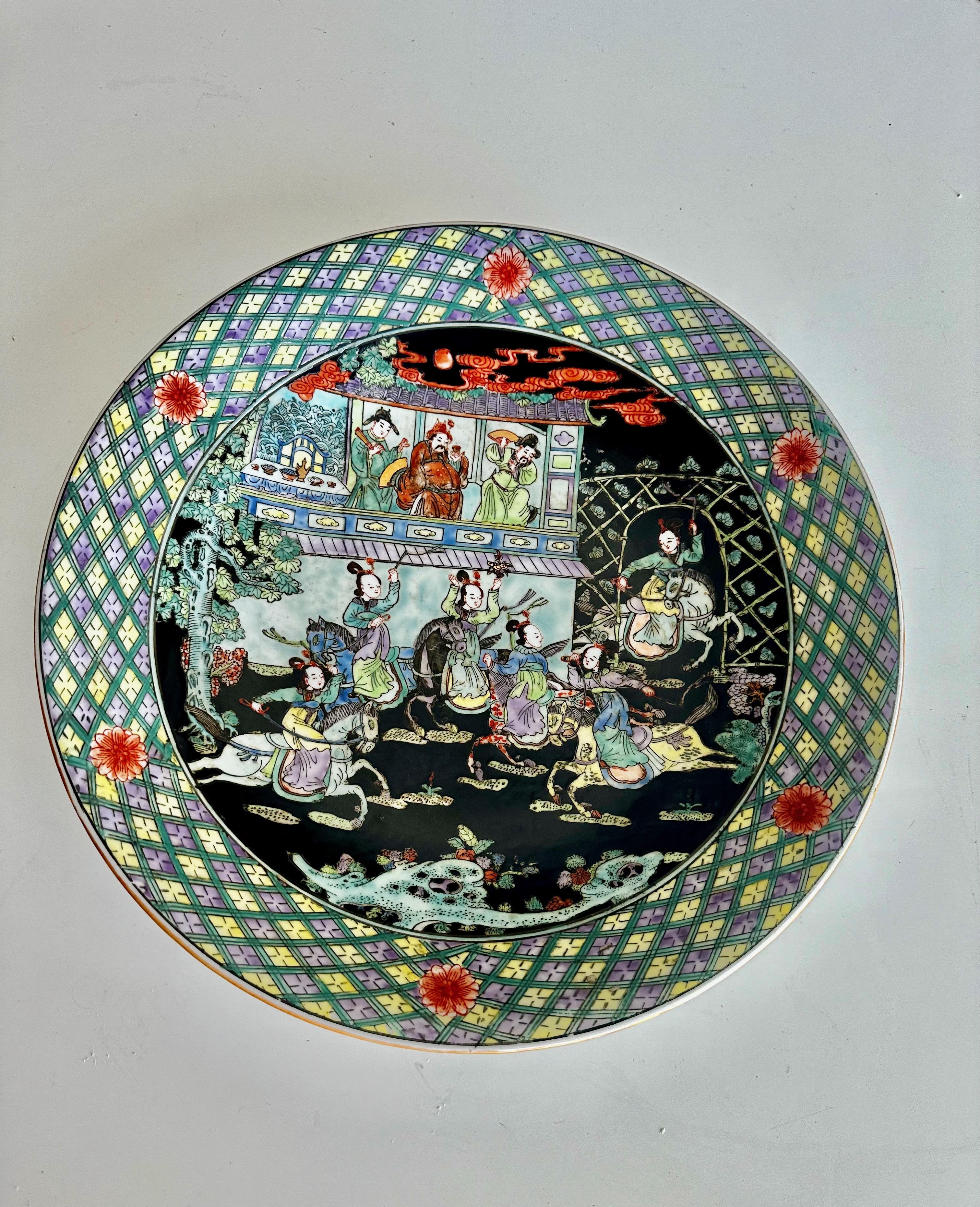 20th Century Chinese Republic Porcelain Charger For Sale