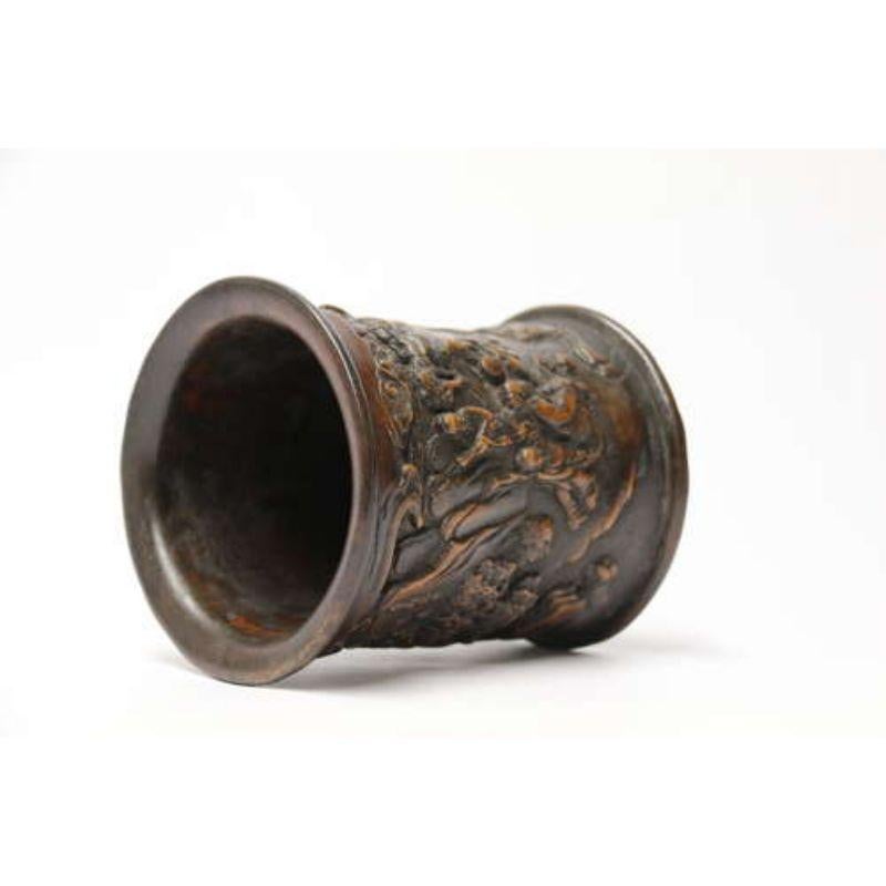 Chinese Republican Period Carved Bamboo and Hardwood Brush Pot, circa 1920 In Good Condition For Sale In Central England, GB
