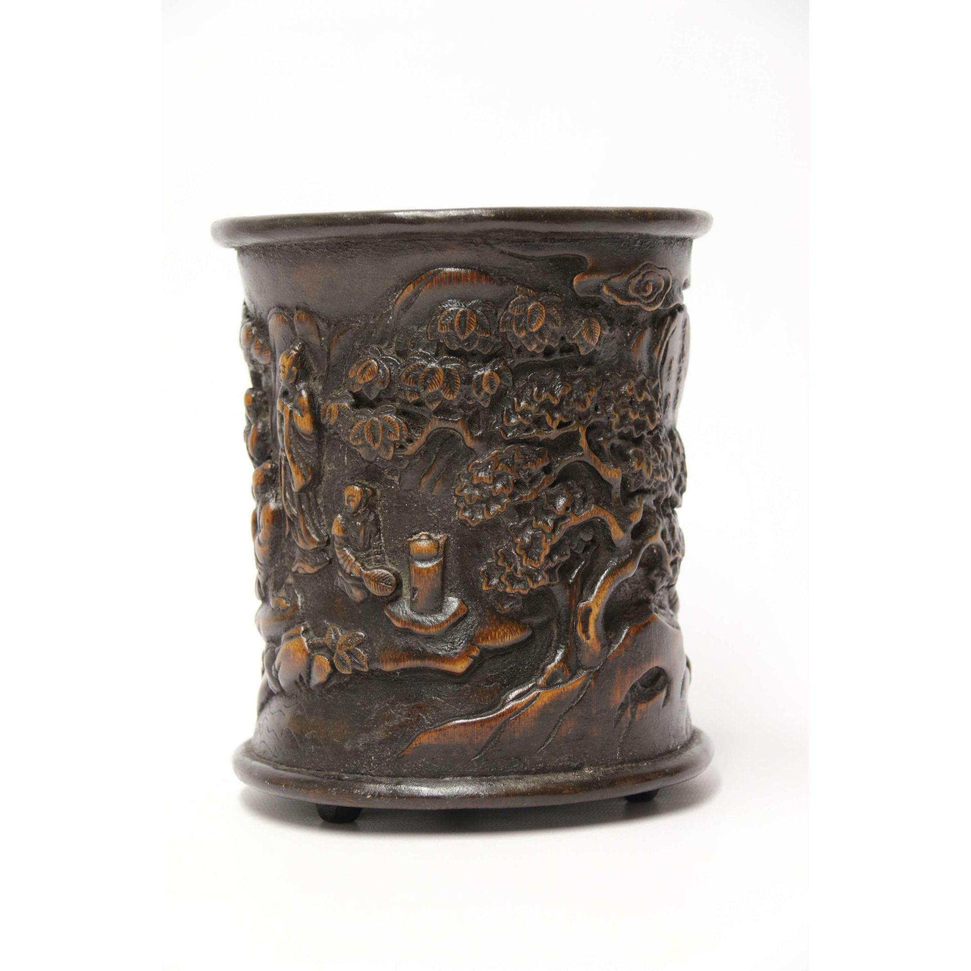 Chinese Republican Period Carved Bamboo and Hardwood Brush Pot, circa 1920 For Sale 3