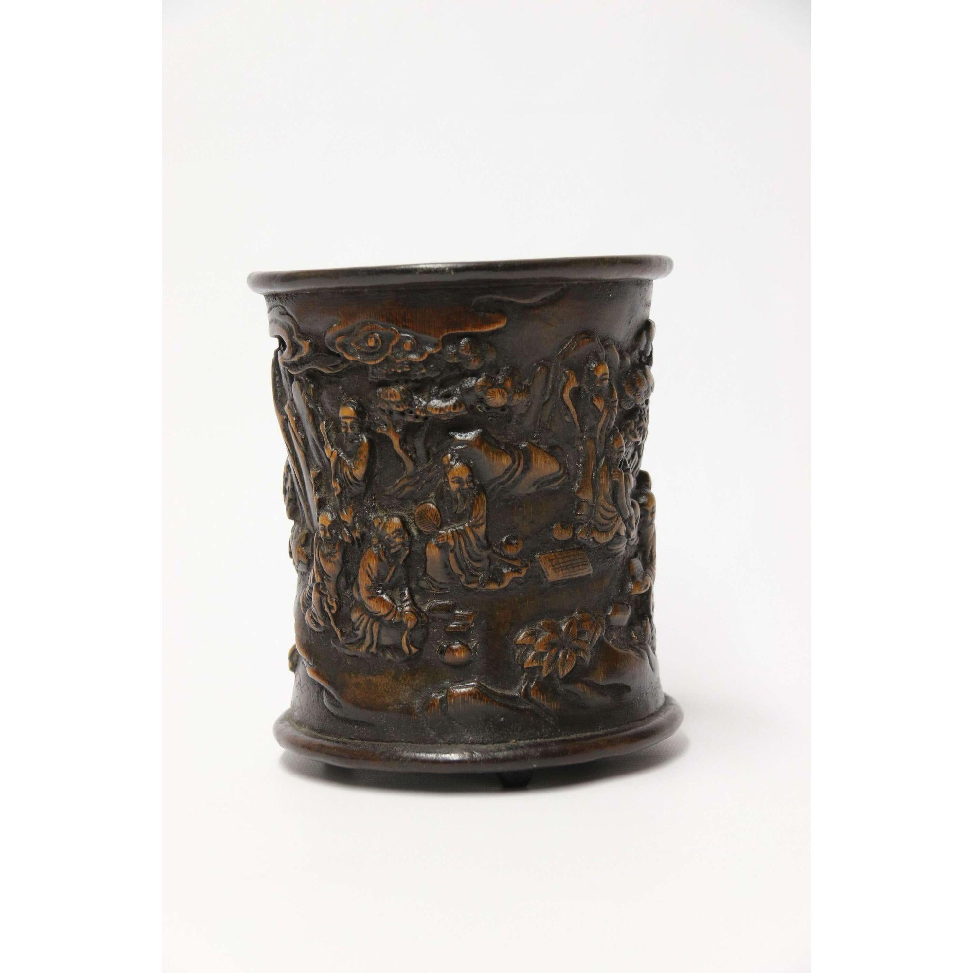 Chinese Republican Period Carved Bamboo and Hardwood Brush Pot, circa 1920 For Sale 5