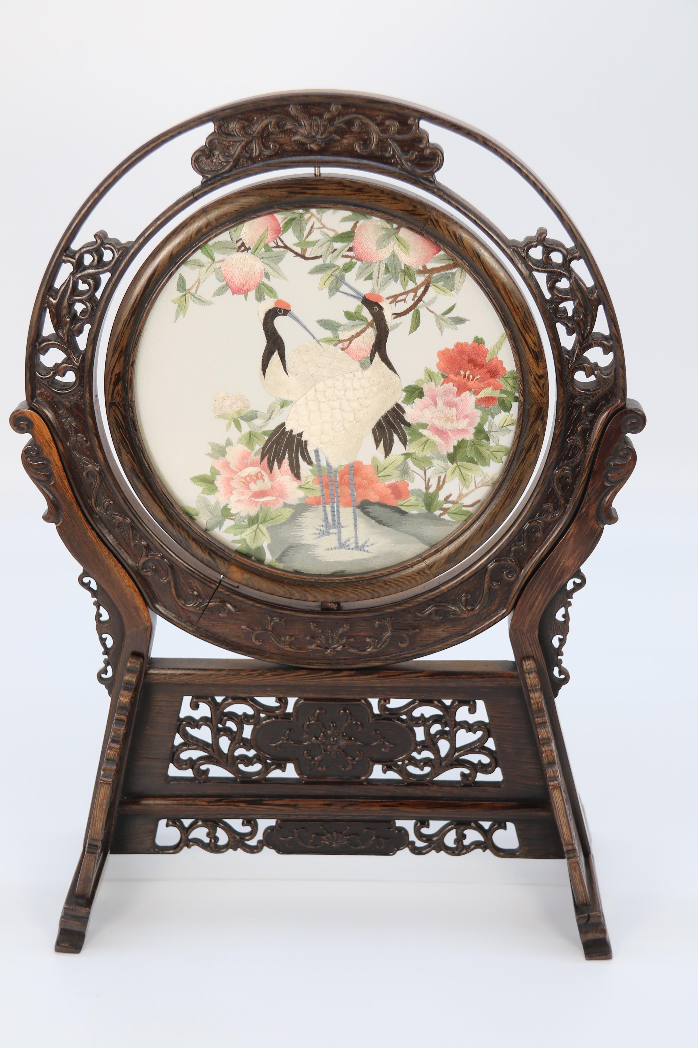 Chinese reversible silk needlework in a fine carved hardwood stand circa 1920 For Sale 1