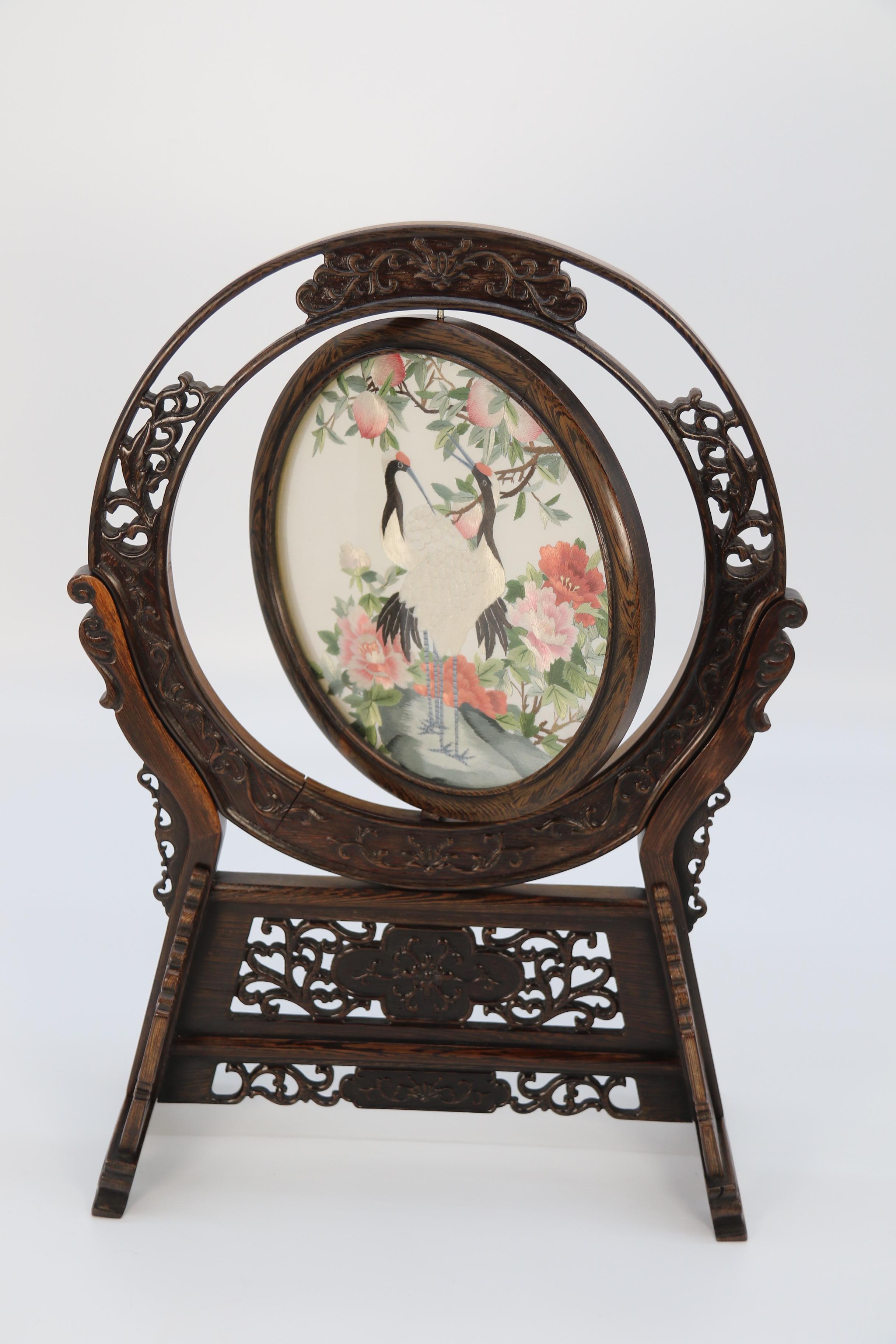 Chinese reversible silk needlework in a fine carved hardwood stand circa 1920 For Sale 3