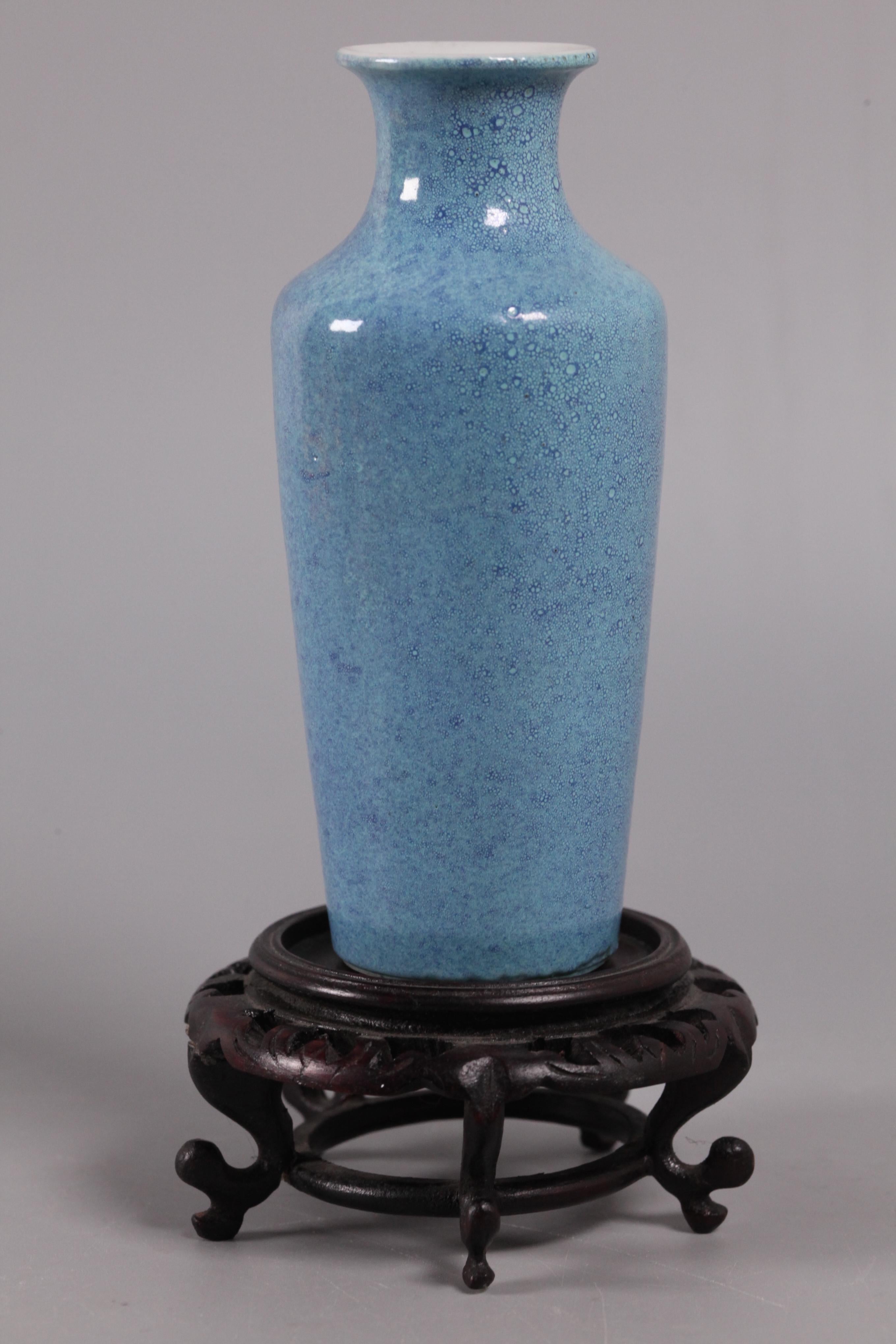 Chinese Robin's Egg Glazed Porcelain Vase, 19th c. In Good Condition For Sale In New York, NY