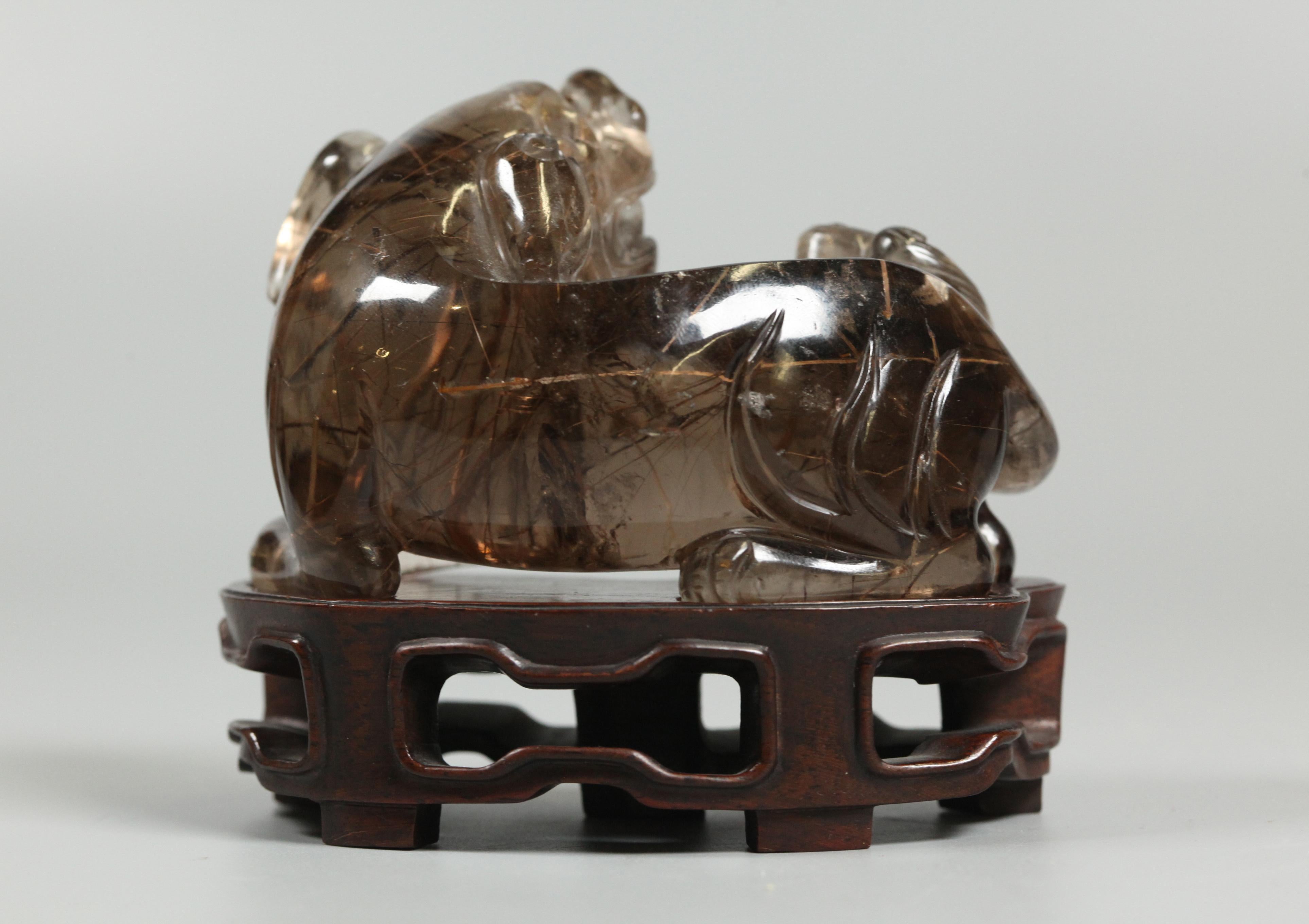Chinese Rock Crystal Carving of a Lion, 19th Century For Sale 1