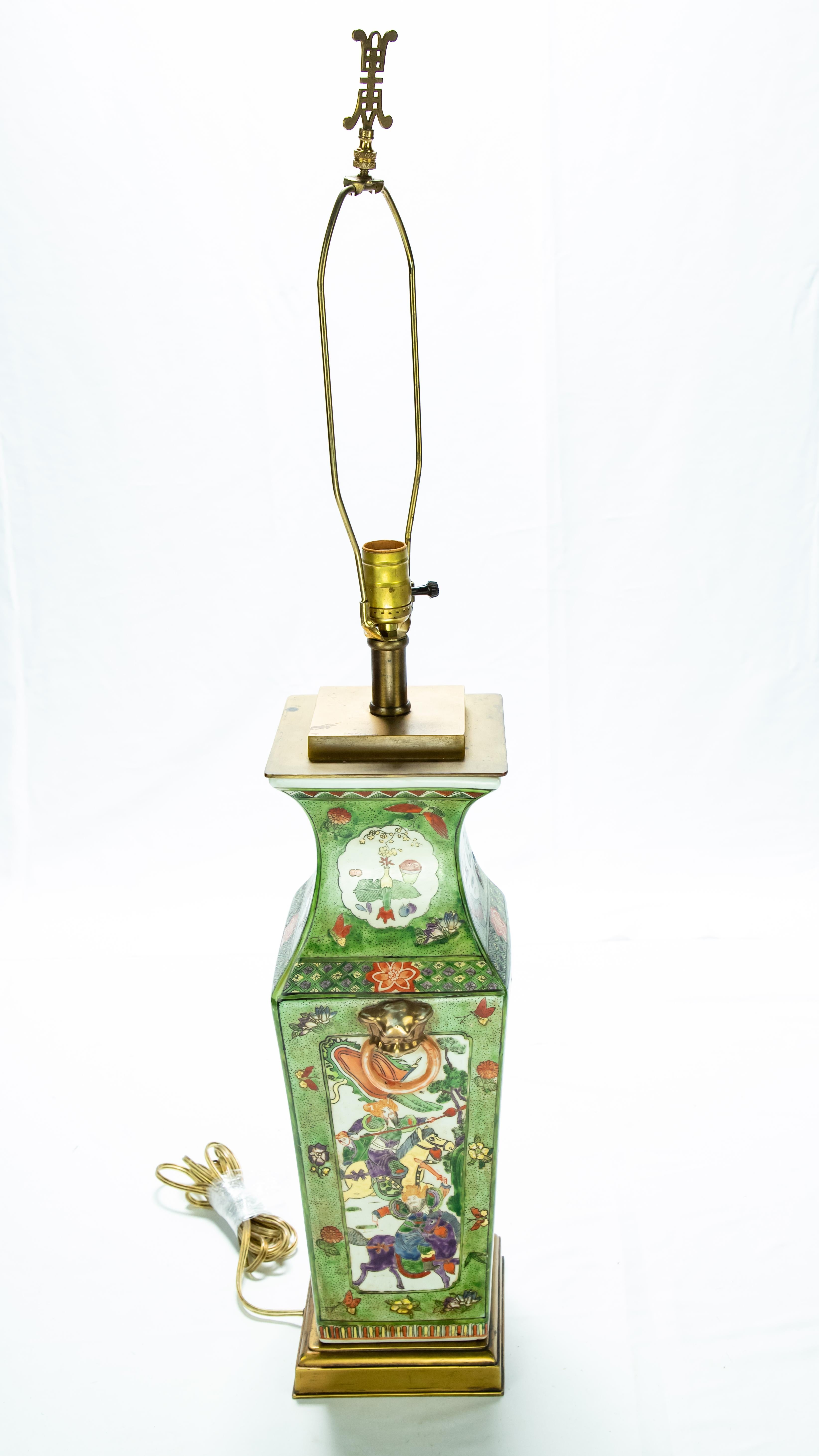 Chinese Export Chinese Rose Medallion Hand Painted Table Lamp