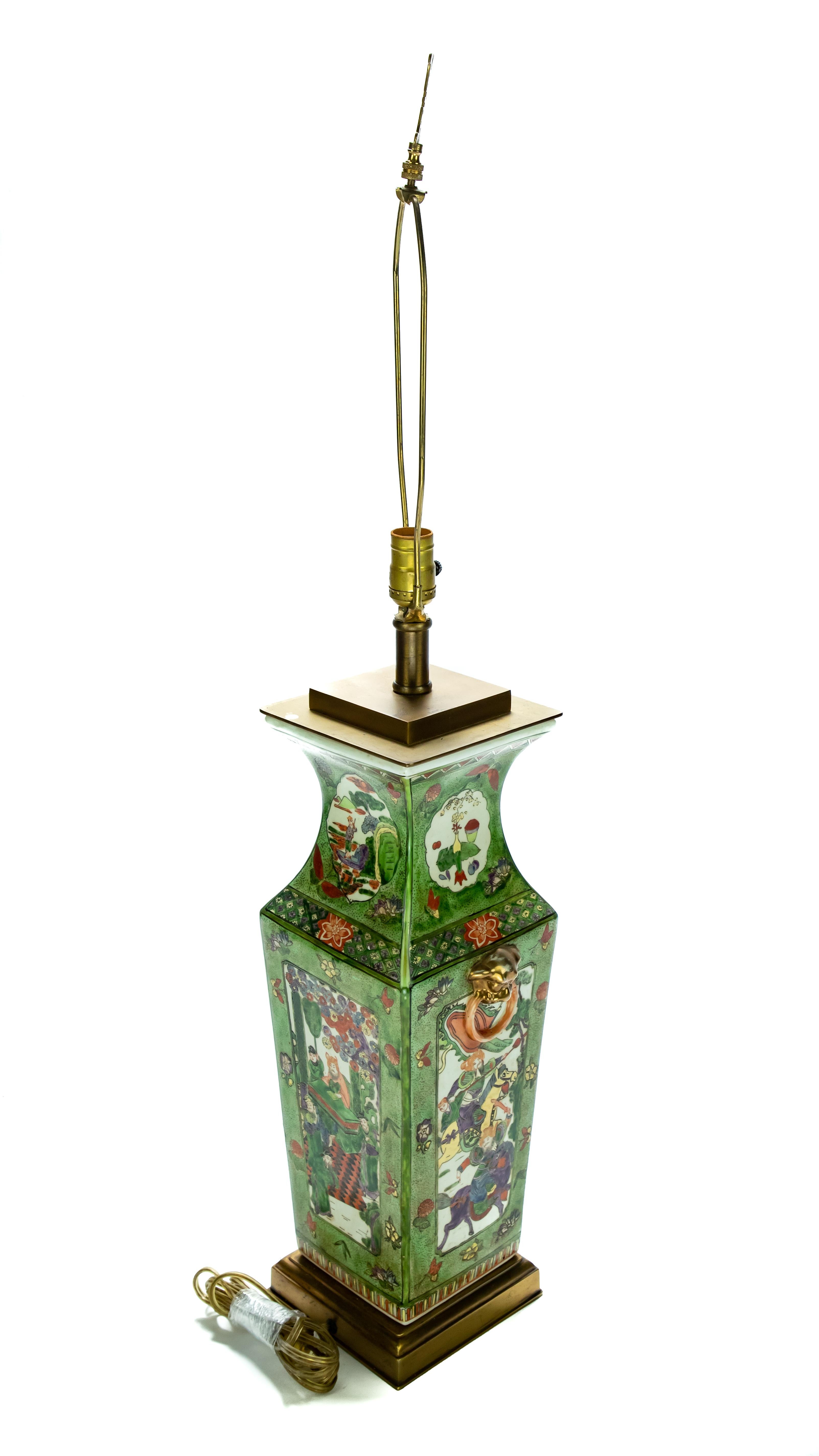 Fired Chinese Rose Medallion Hand Painted Table Lamp