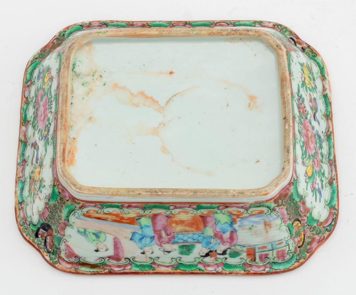 Chinese Rose Medallion Porcelain Articles, 4 im Angebot 4