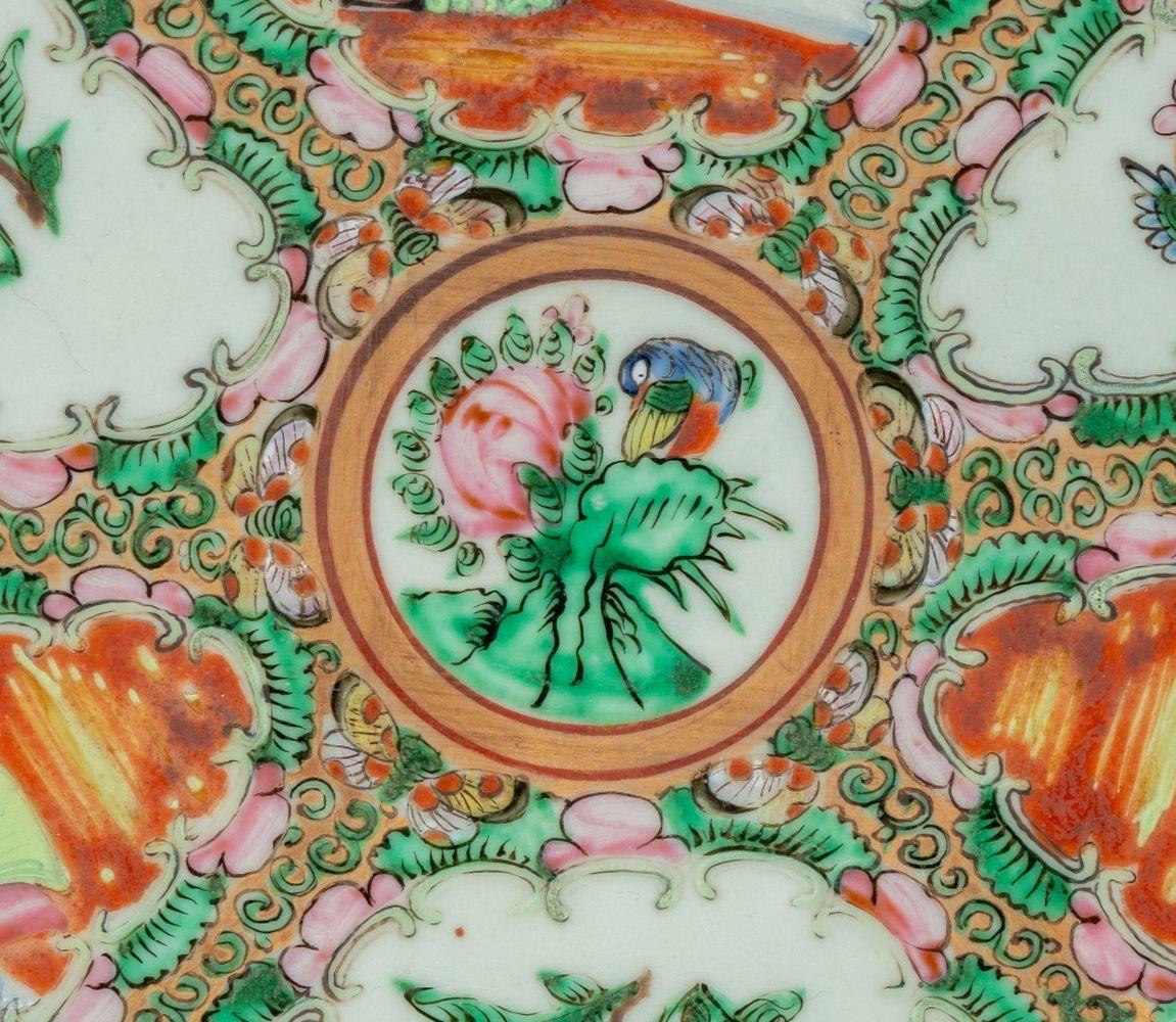 Chinese Rose Medallion Porcelain Articles, 4 (Chinesisch) im Angebot