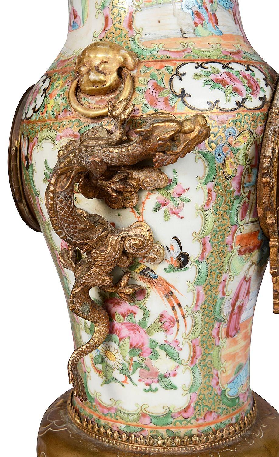 Porcelain Chinese Rose Medallion porcelain clock set, 19th Century For Sale