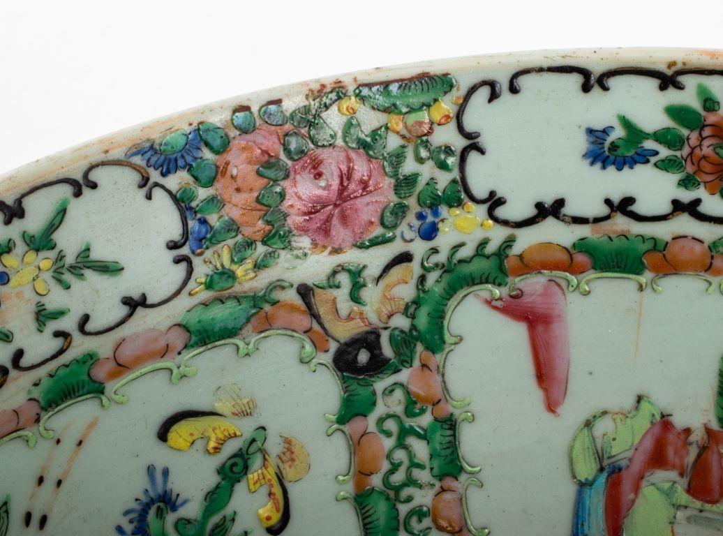 Chinese Rose Medallion Porcelain Punch Bowl In Good Condition For Sale In New York, NY