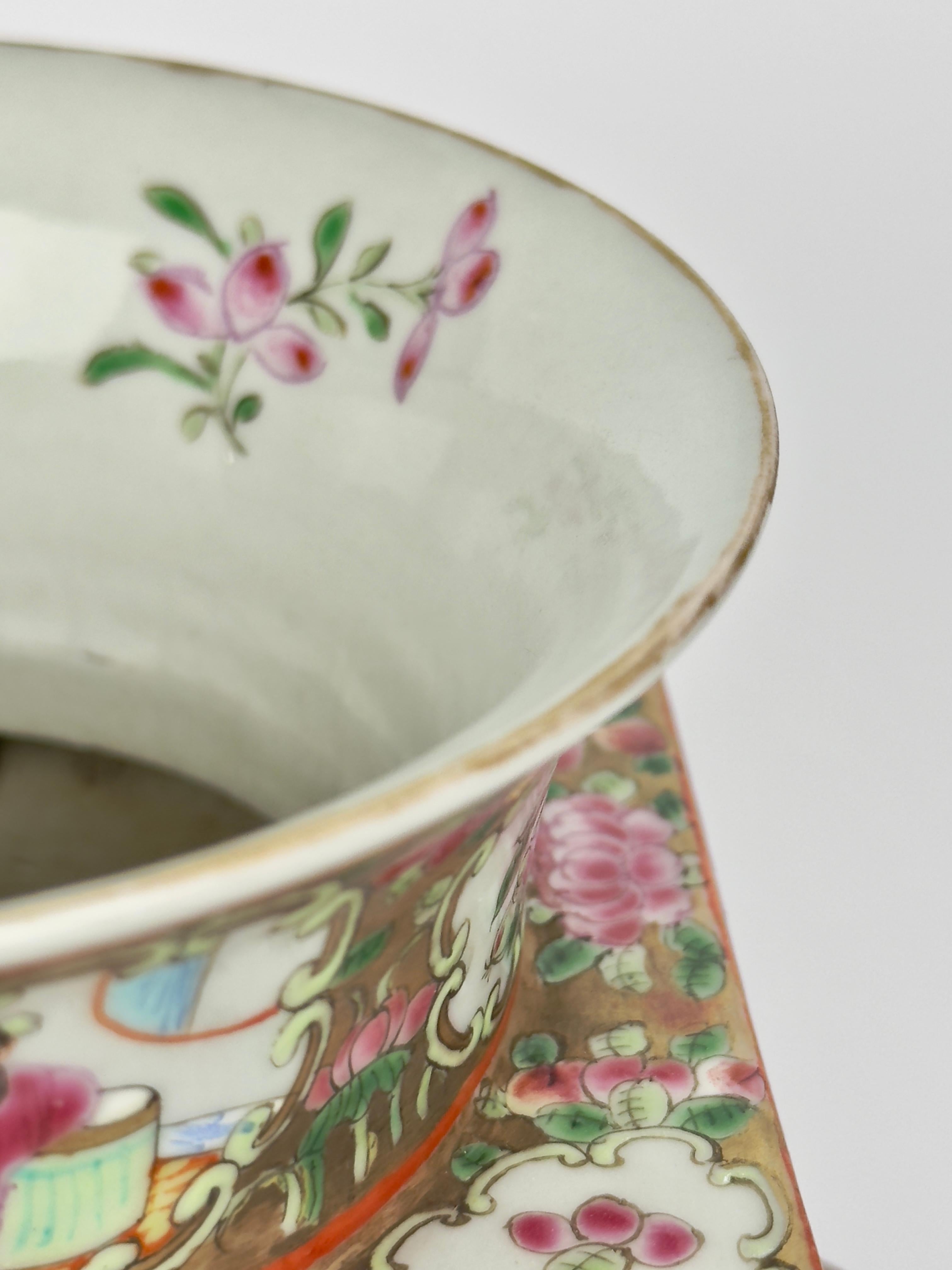 19th Century Rose Medallion Porcelain Vase, Late Qing Period For Sale