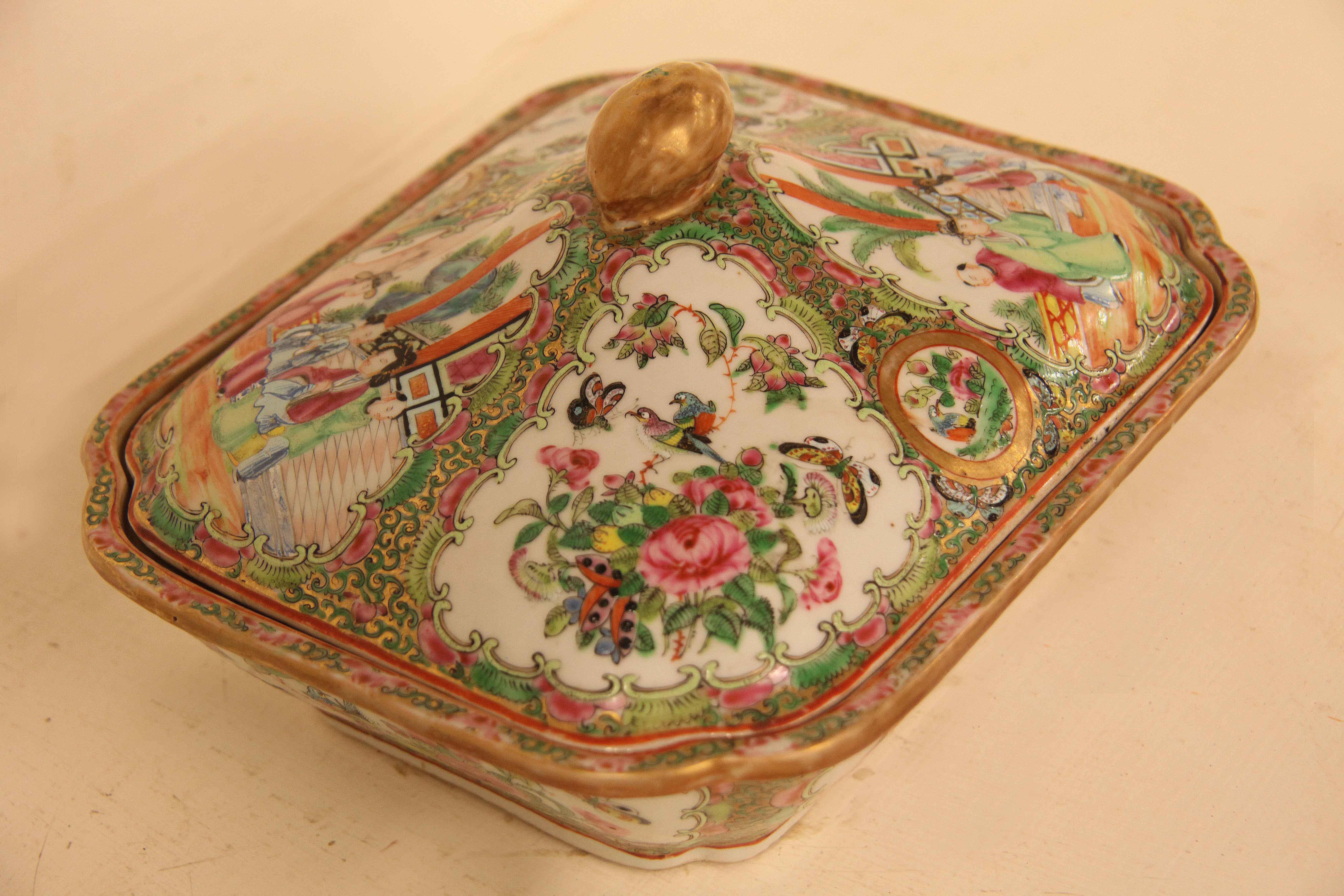 Chinese rose medallion tureen,  the lid and interior have scenes of women along with scenes of flowers, birds and butterflies ; central medallion in the interior with bird and flowers surrounded by butterflies. , exterior has similar scenes around