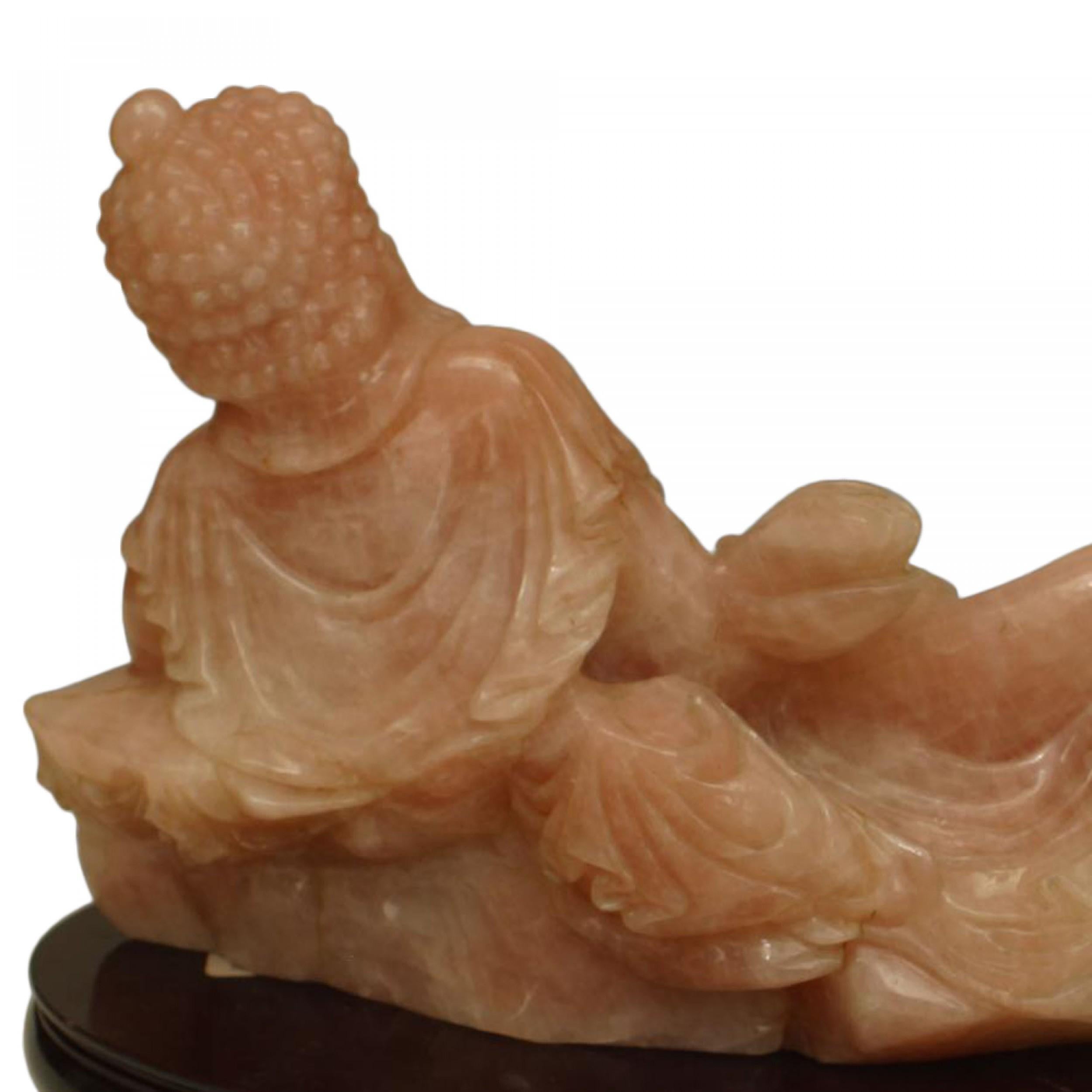 Cinese Dama reclinata di quarzo rosa cinese in vendita