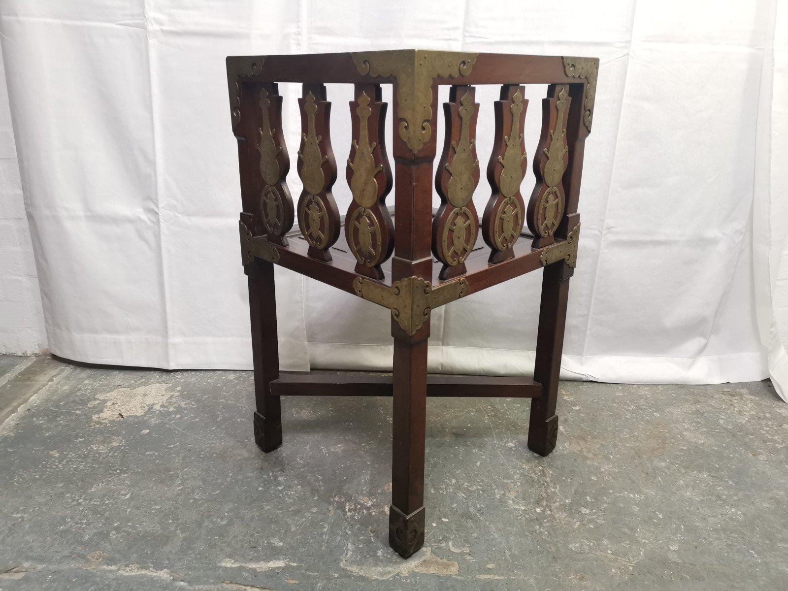 Chinese Rosewood Dining Table & Four Chairs with Etched Decorative Brass Plaques In Good Condition For Sale In London, GB