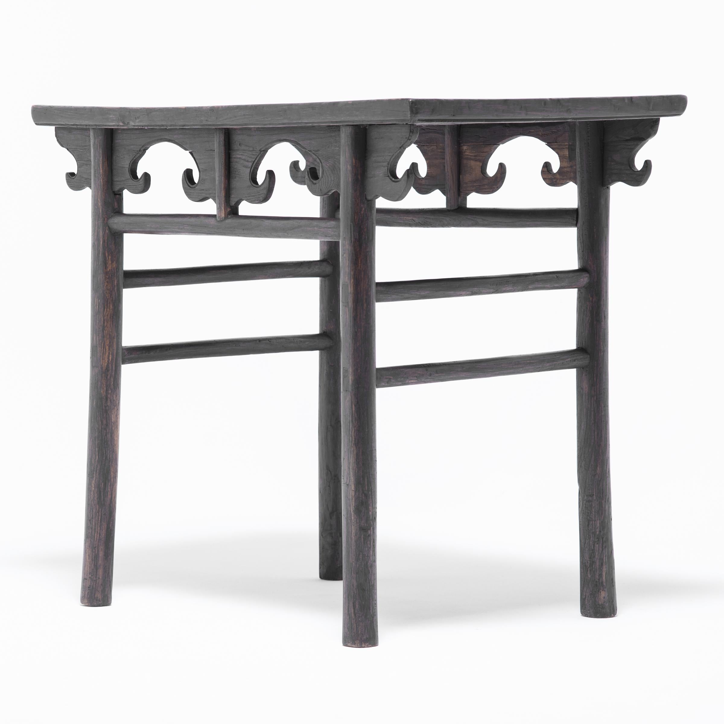 Qing Chinese Round Leg Wine Table, c. 1850 For Sale