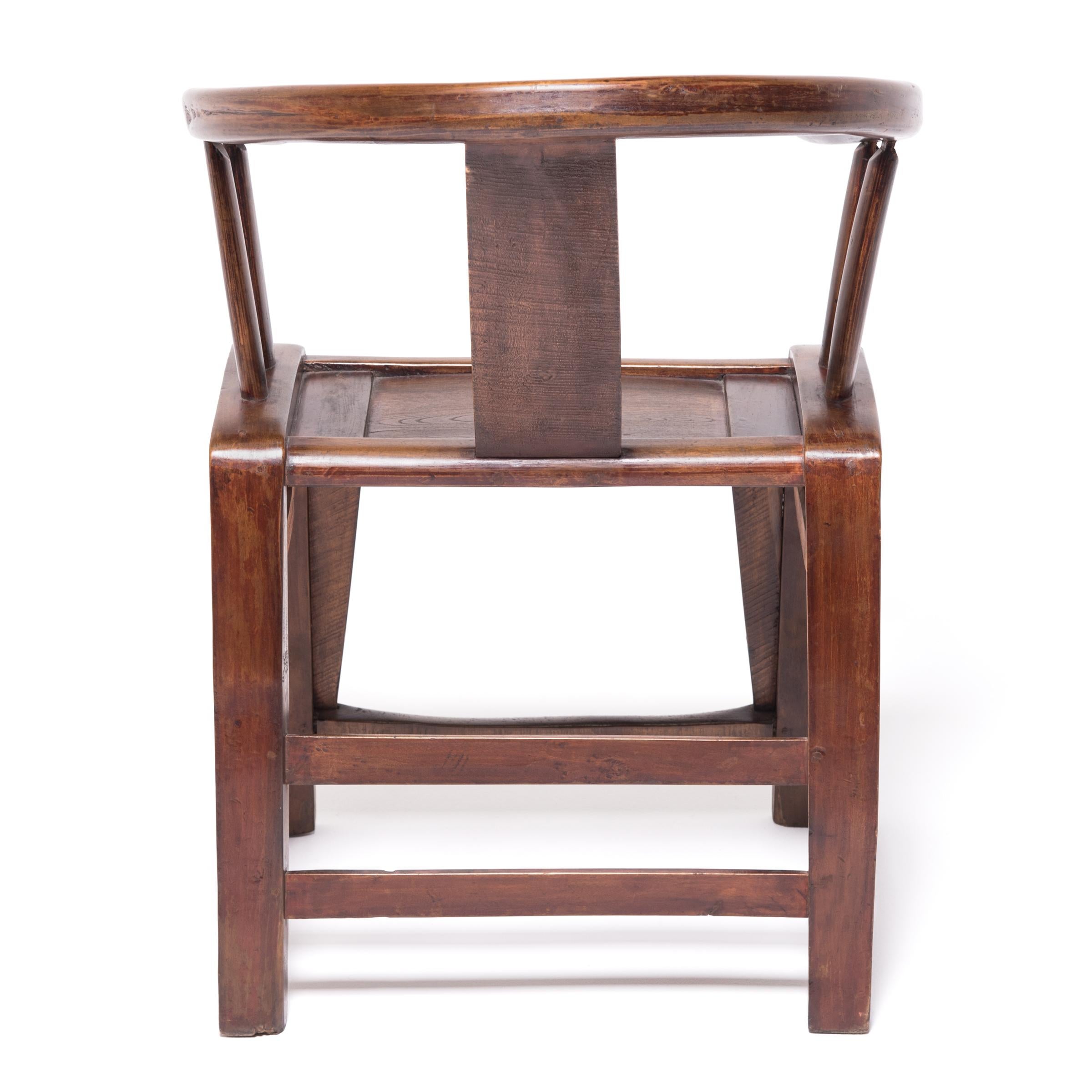 Chinese Roundback Chair, circa 1850 In Good Condition In Chicago, IL