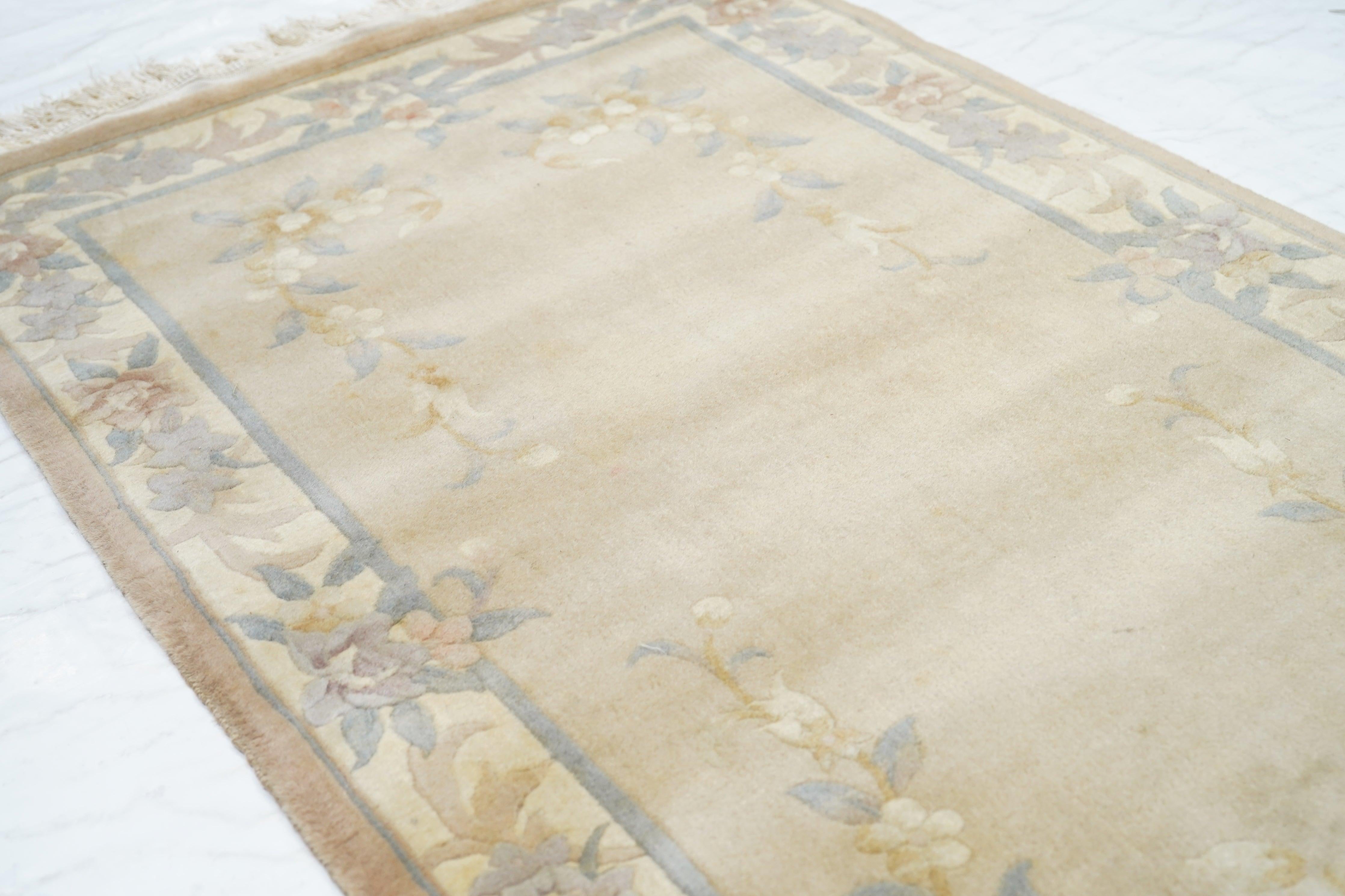 Tappeto cinese 2'11'' x 4'11'' in vendita 1