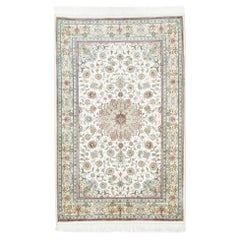 Tappeto in seta dal design persiano 2'8'' x 4'2''