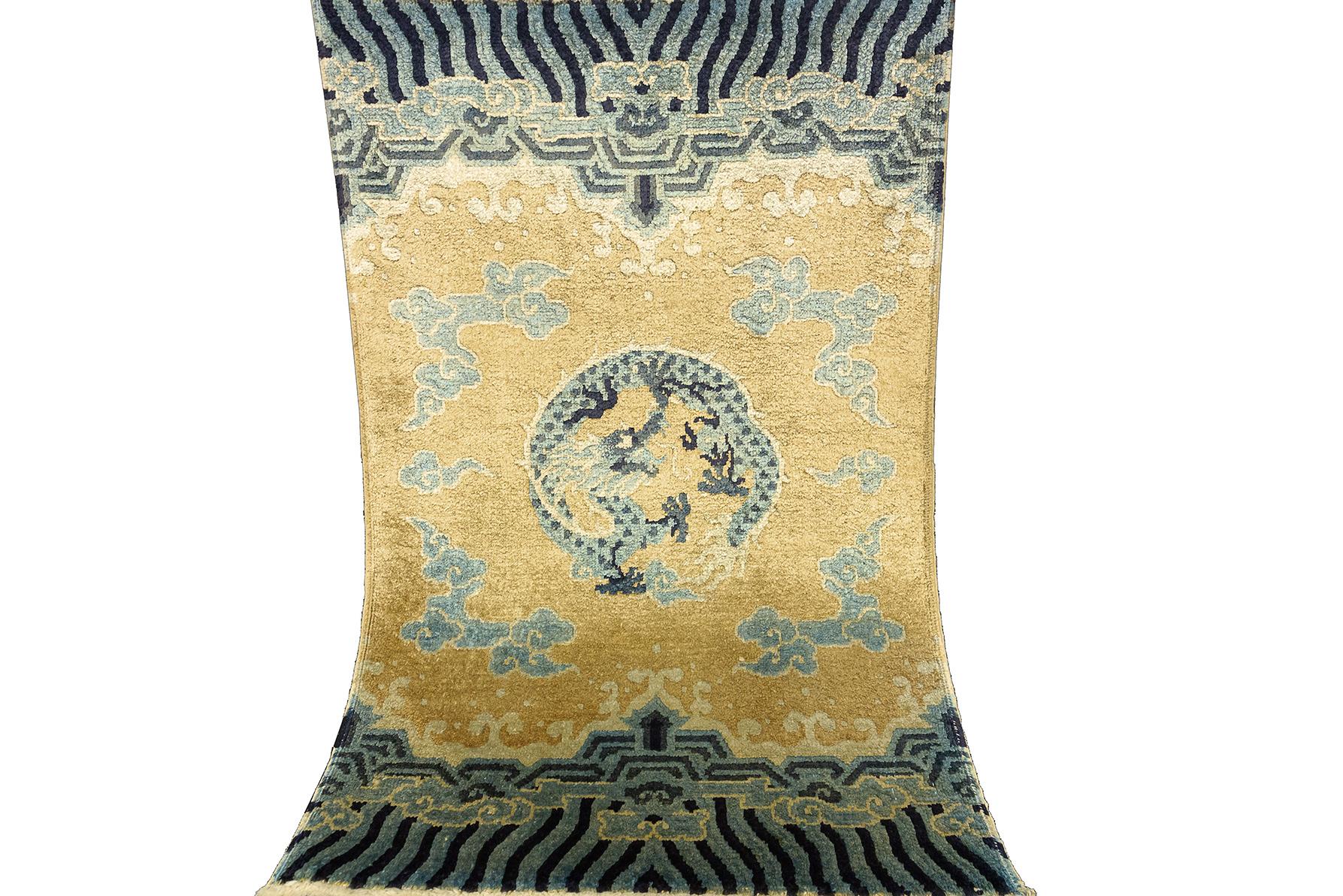 Laine Tapis chinois à motif de dragon Ningxia en vente