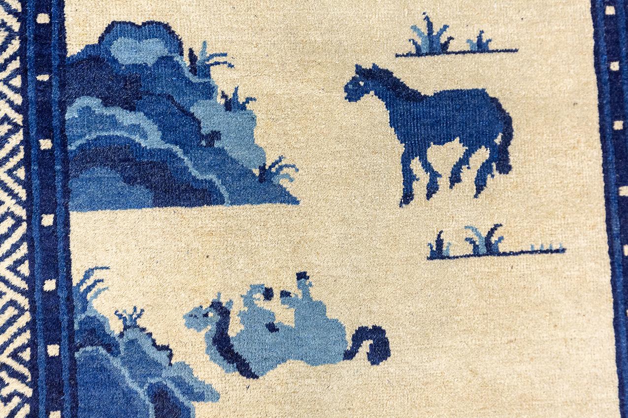 Chinesischer Teppich mit acht Pferden „Bajun tu“-Design, frühes 20. Jahrhundert im Angebot 5