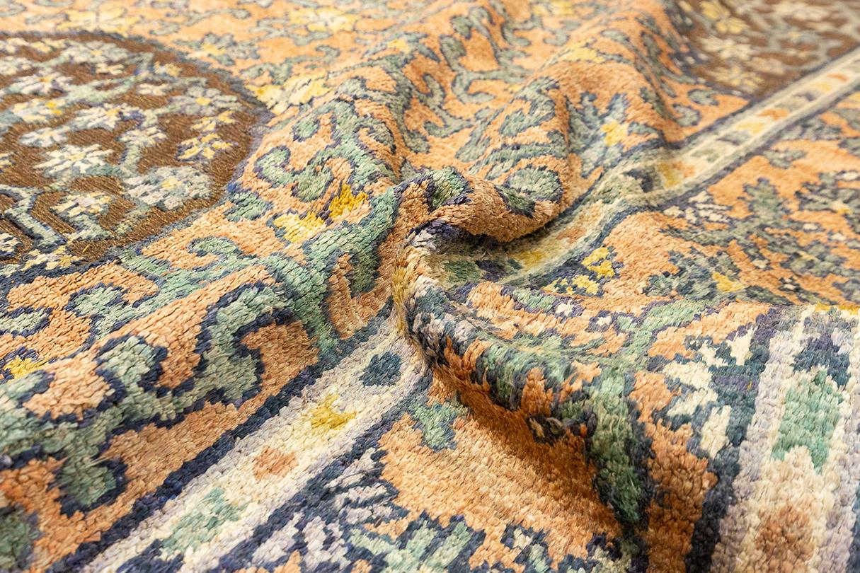 Chinese Rug Imperial Palace of a Great Benevolence For Sale 5