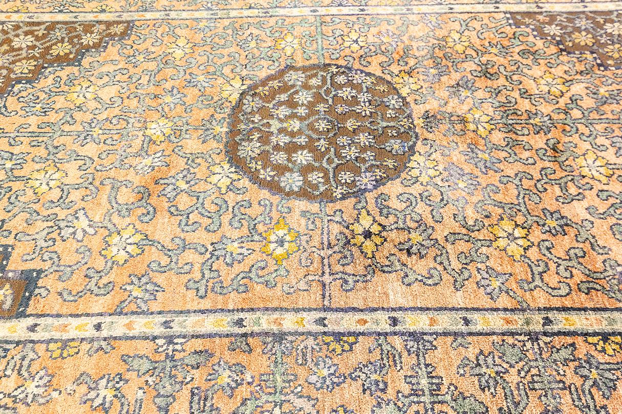 Hand-Knotted Chinese Rug Imperial Palace of a Great Benevolence For Sale