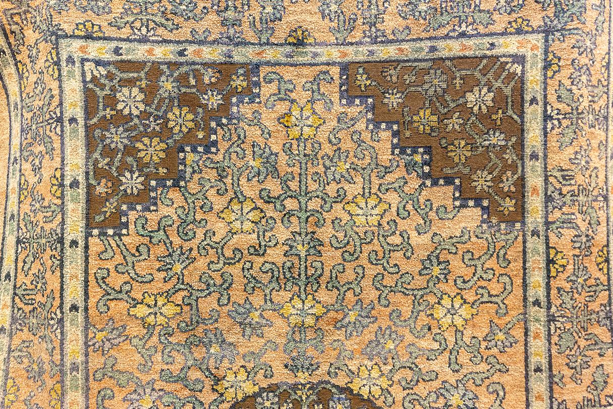 Chinese Rug Imperial Palace of a Great Benevolence For Sale 3