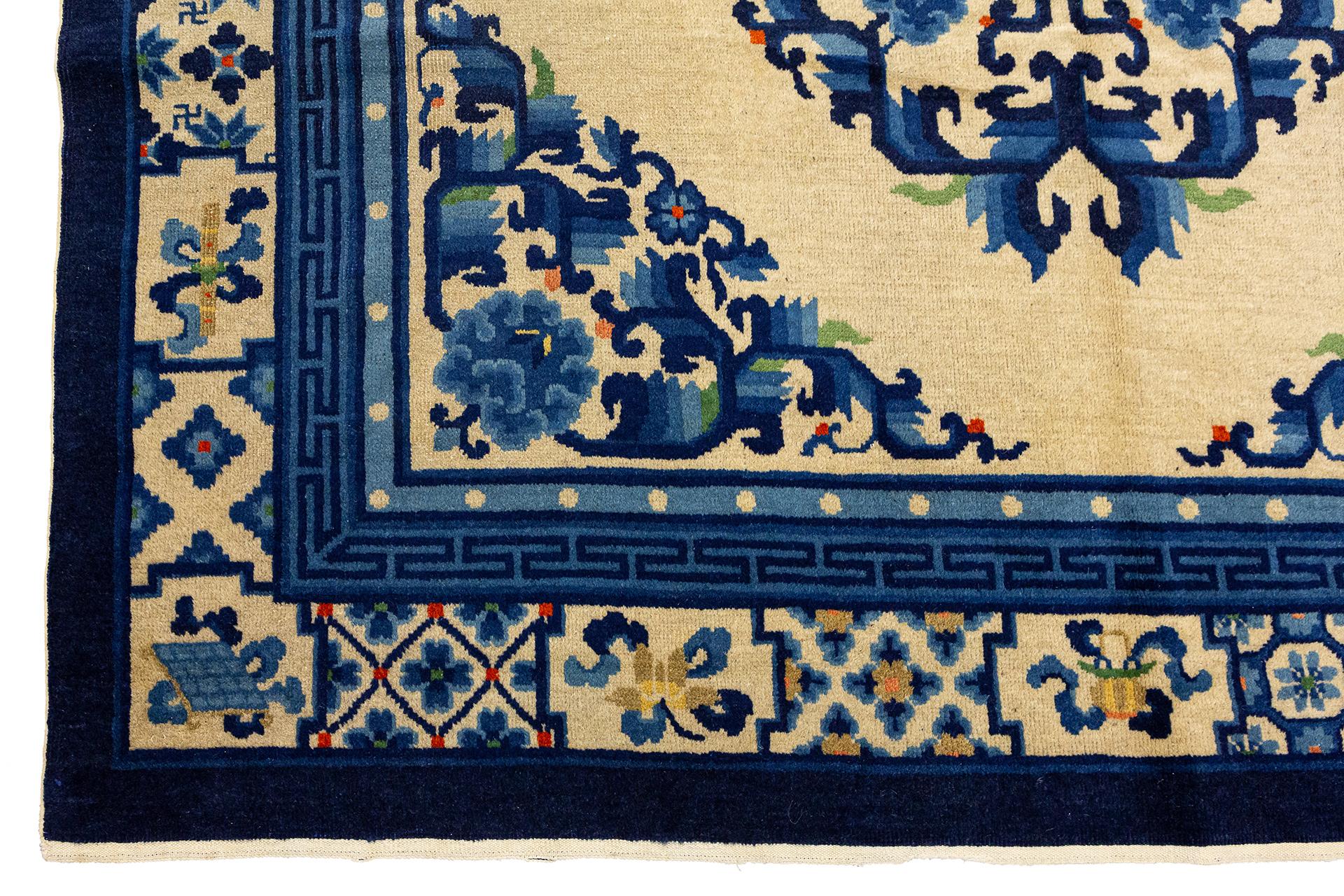 Early 20th Century Chinese Rug Peking Ivory Background For Sale