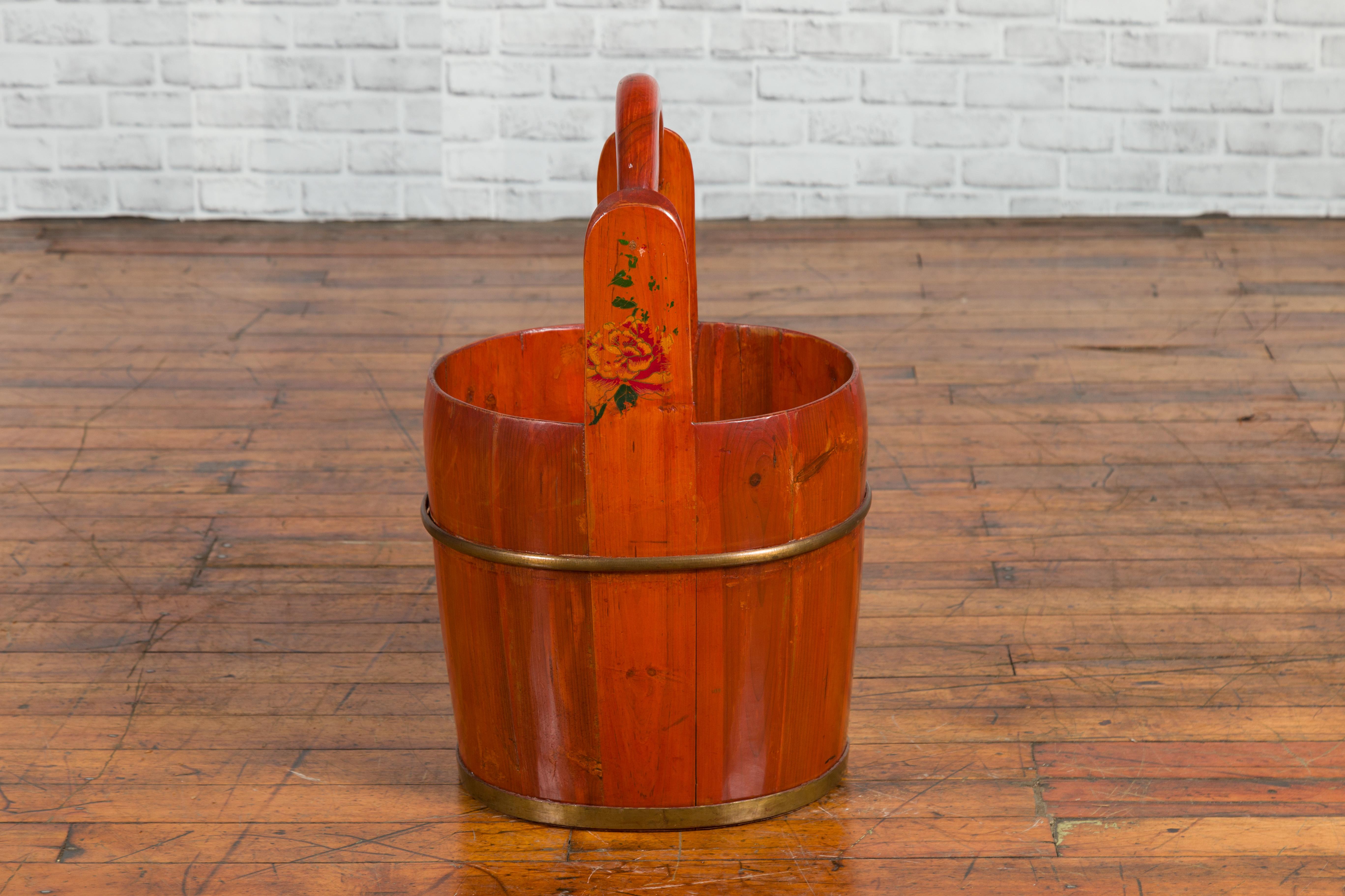 Chinese Rustic Wooden Bucket with Large Handle and Painted Floral Motifs In Good Condition For Sale In Yonkers, NY