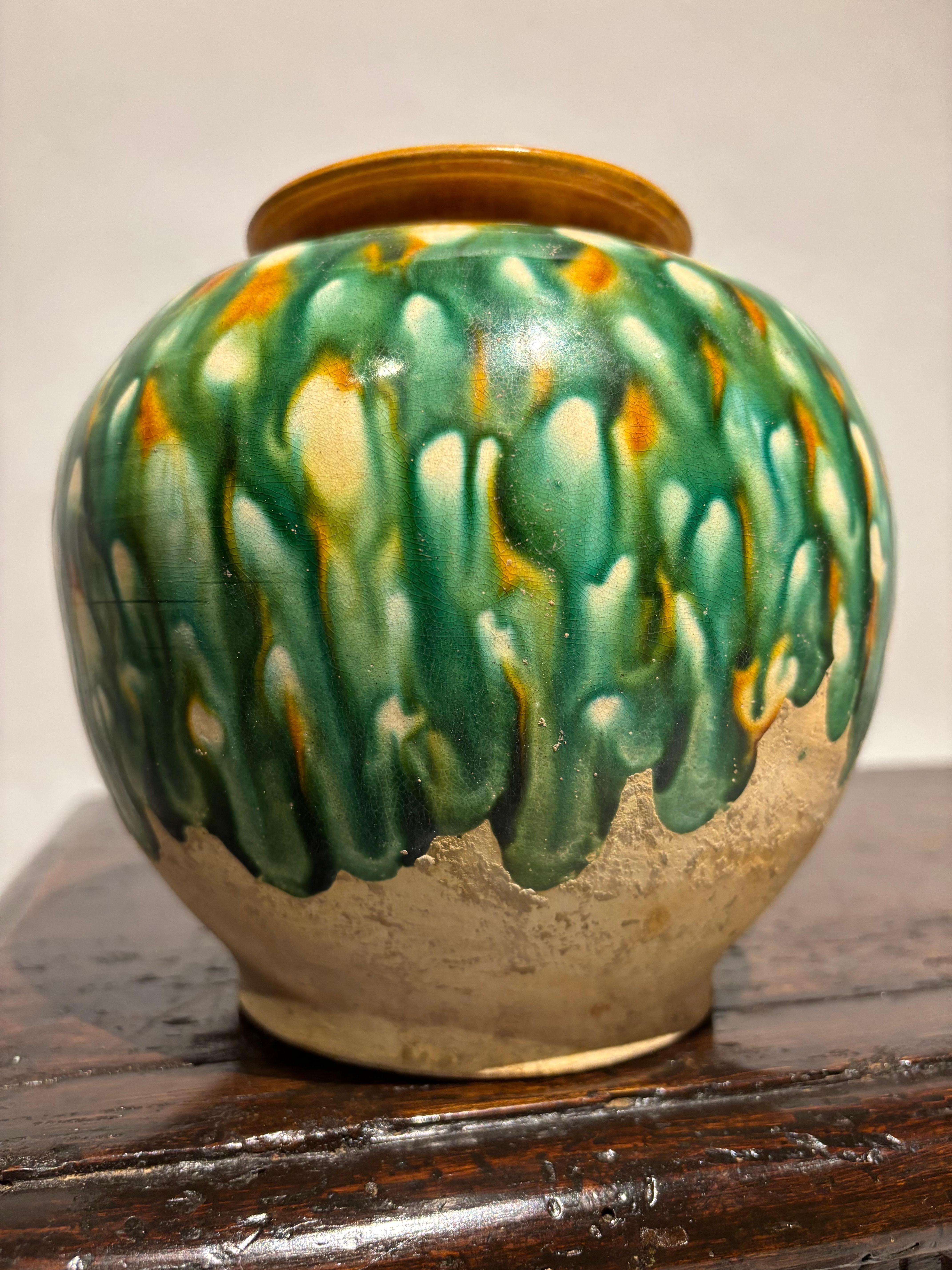 Chinese Tang Dynasty Style Sancai Glazed Ceramic Jar For Sale 12