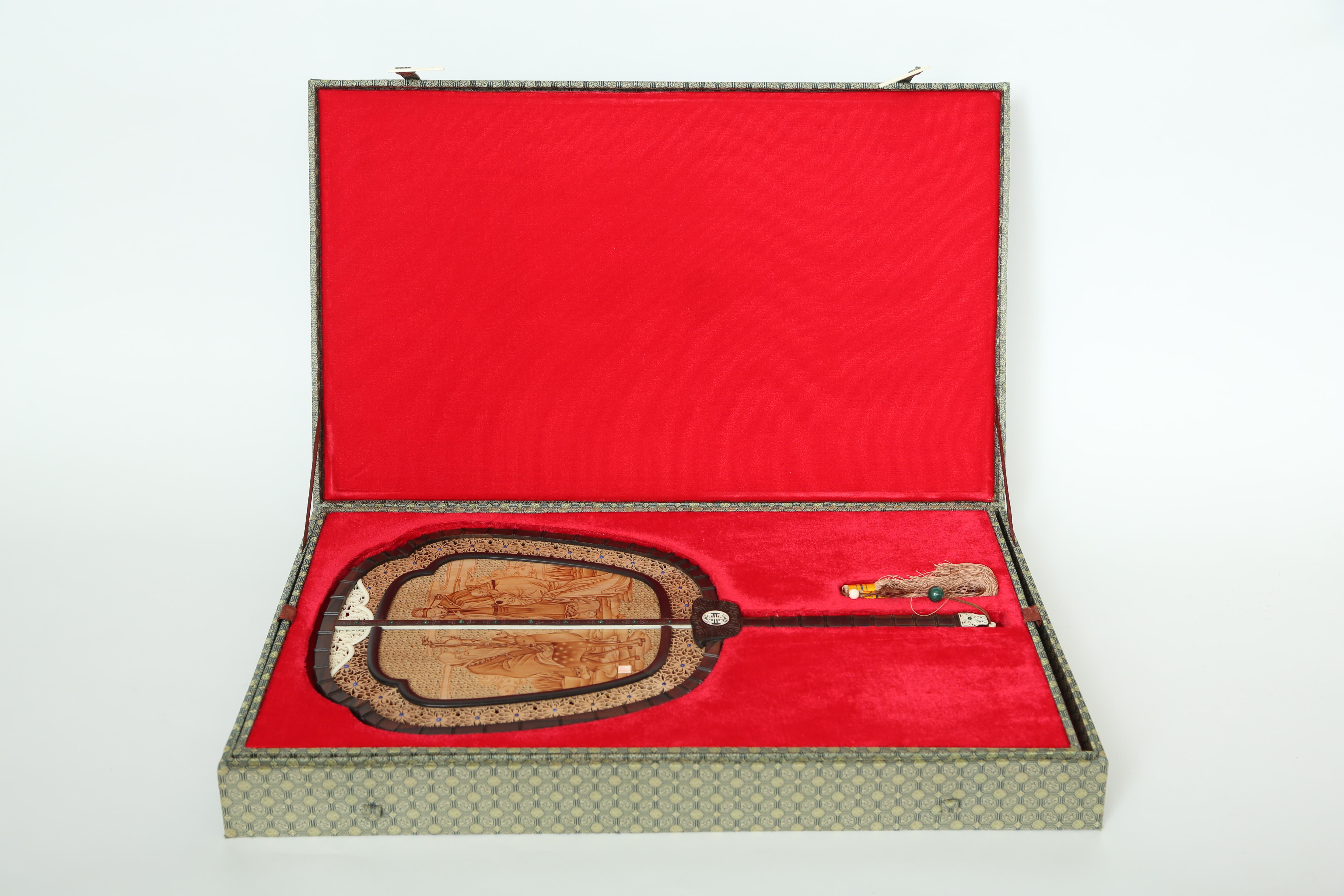 Chinese Sandalwood Screen in Fan Shape on Stand 7