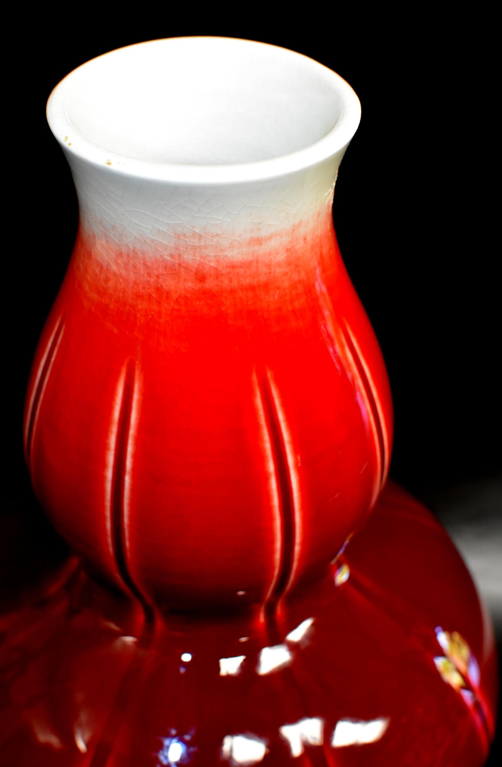 Porcelaine Vase chinois en porcelaine rouge sang de bœuf sang-de-bœuf en vente