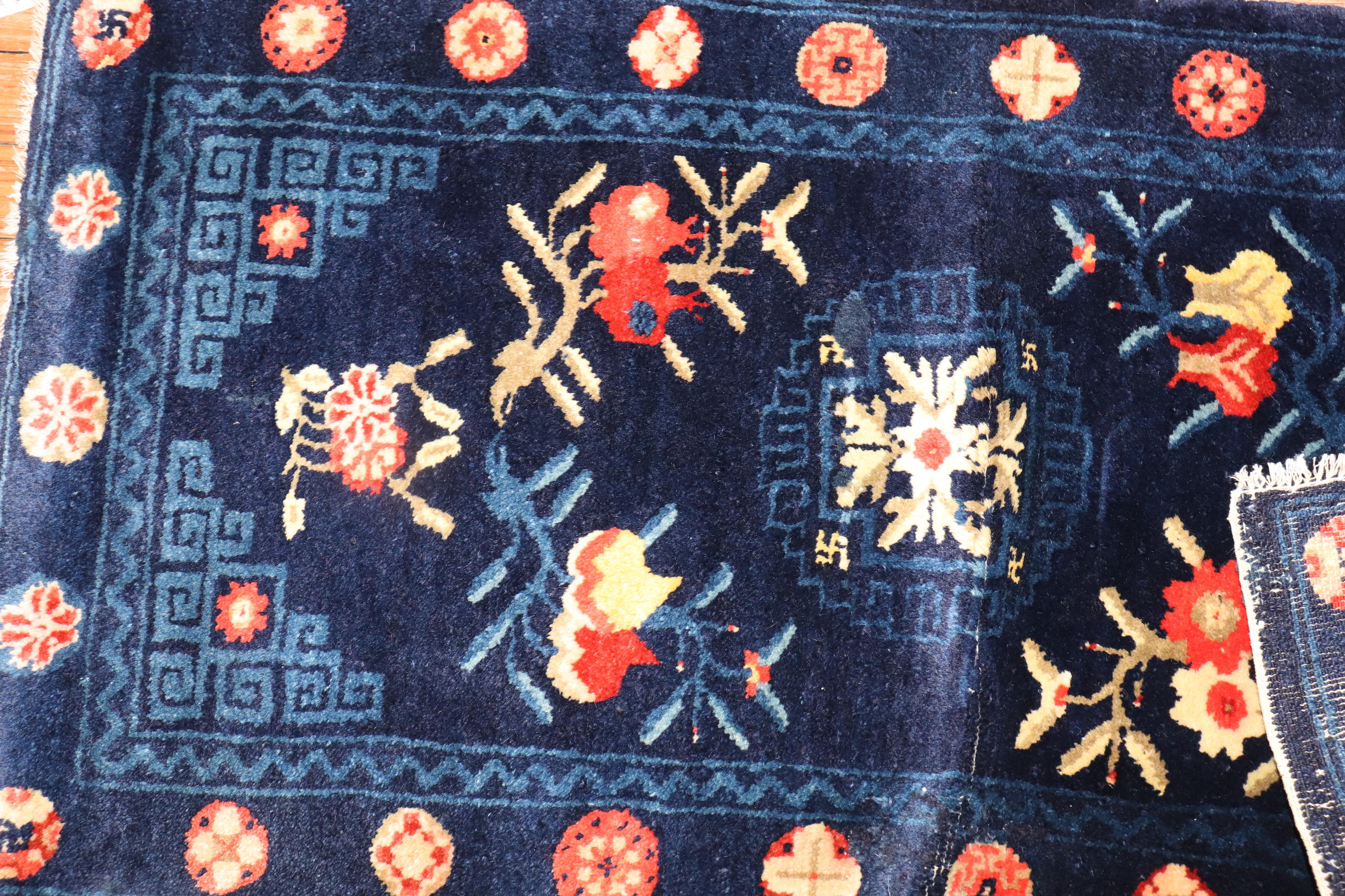 Chinesischer Streuteppich im Format des frühen 20. Jahrhunderts (Mongolisch) im Angebot