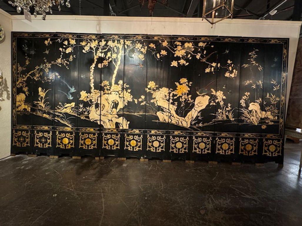 Incredible 20th century Chinese Coromandel 12 panel screen, probably 1920. A timeless and classic touch for a fine interior.